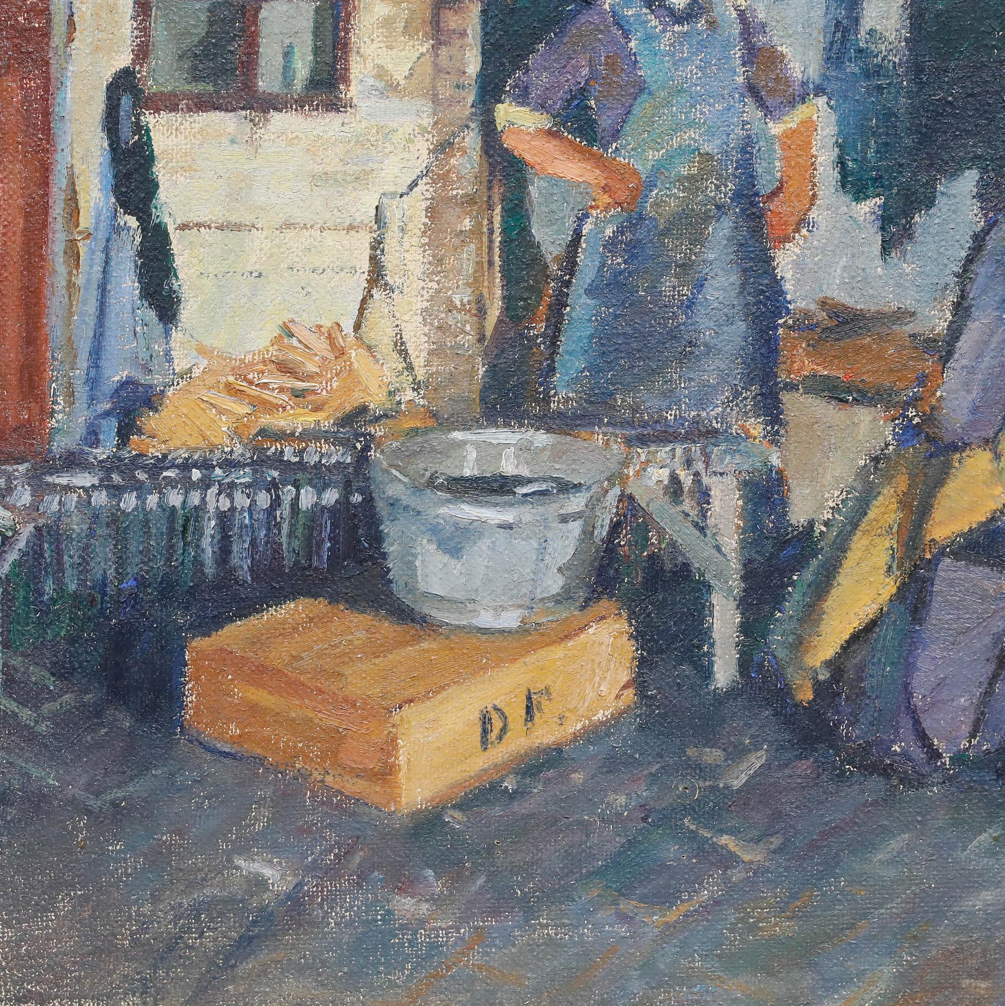 Cette peinture impressionniste représente deux personnages dans un cadre rustique et rural, probablement occupés à des tâches domestiques. La composition utilise des bleus sourds et des tons terreux pour créer un sentiment de vie quotidienne