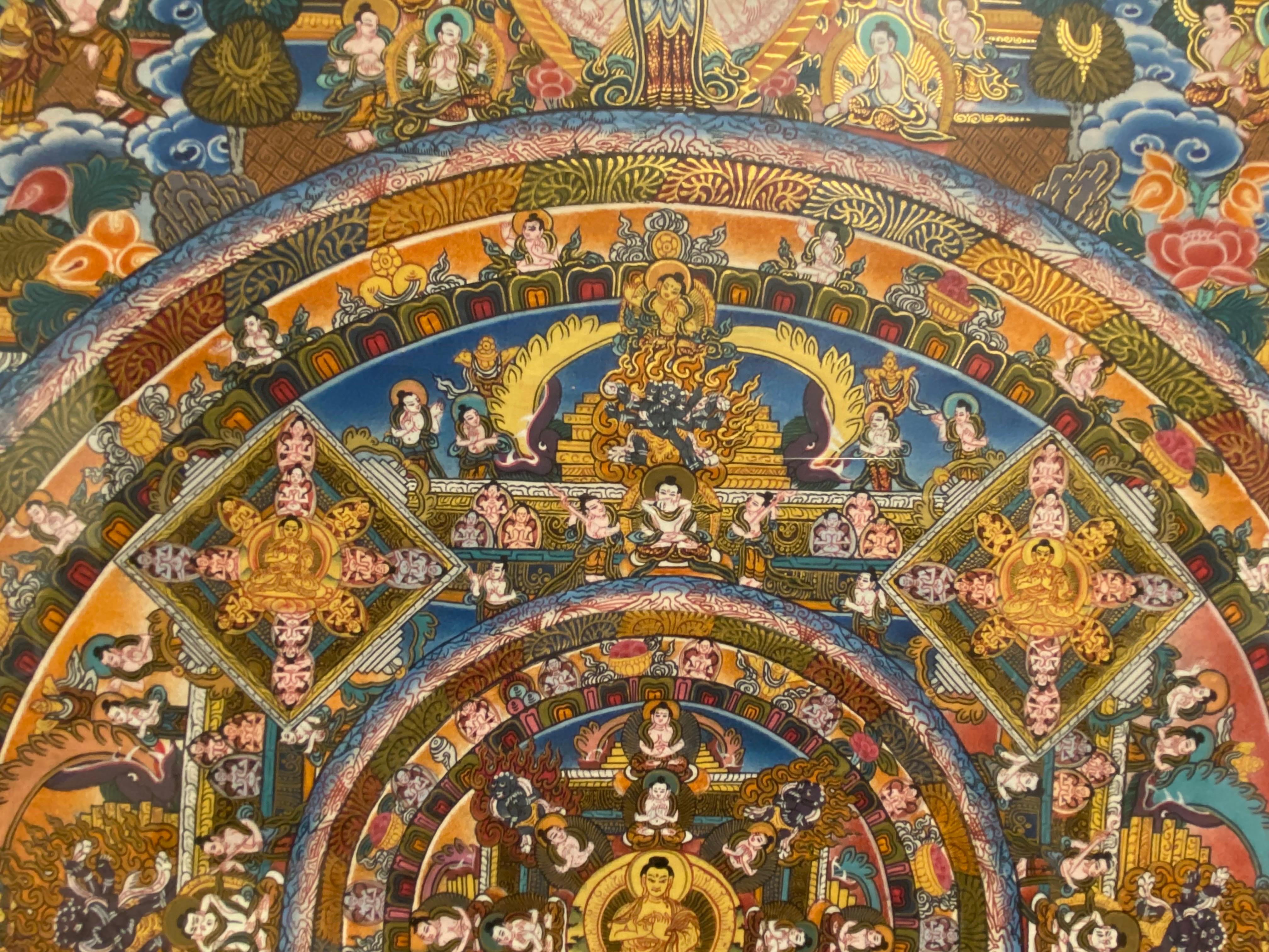 Mandala Thangka sobre lienzo pintado a mano y enmarcado con oro de 24 quilates en venta 10