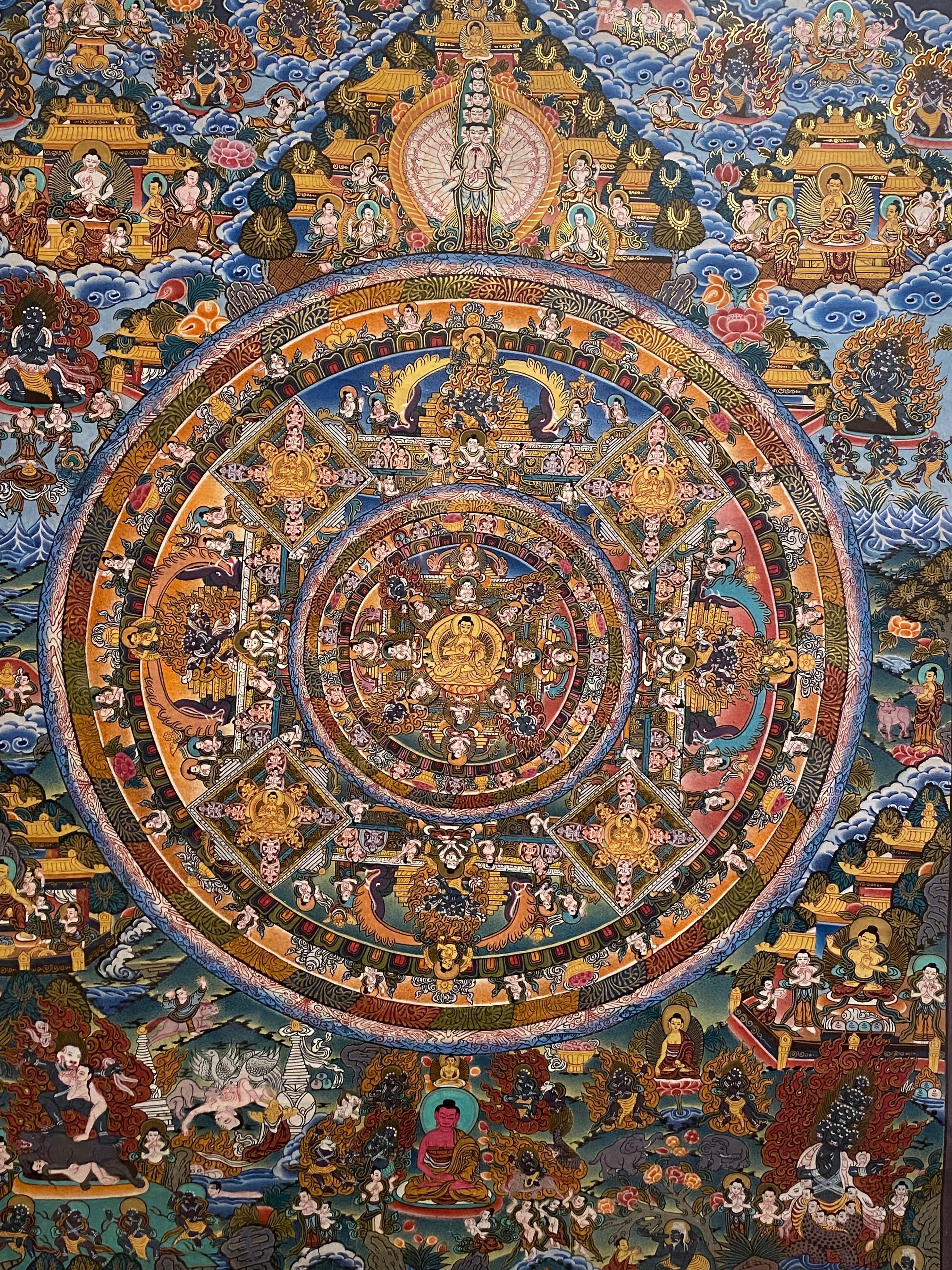 Mandala Thangka sobre lienzo pintado a mano y enmarcado con oro de 24 quilates en venta 13