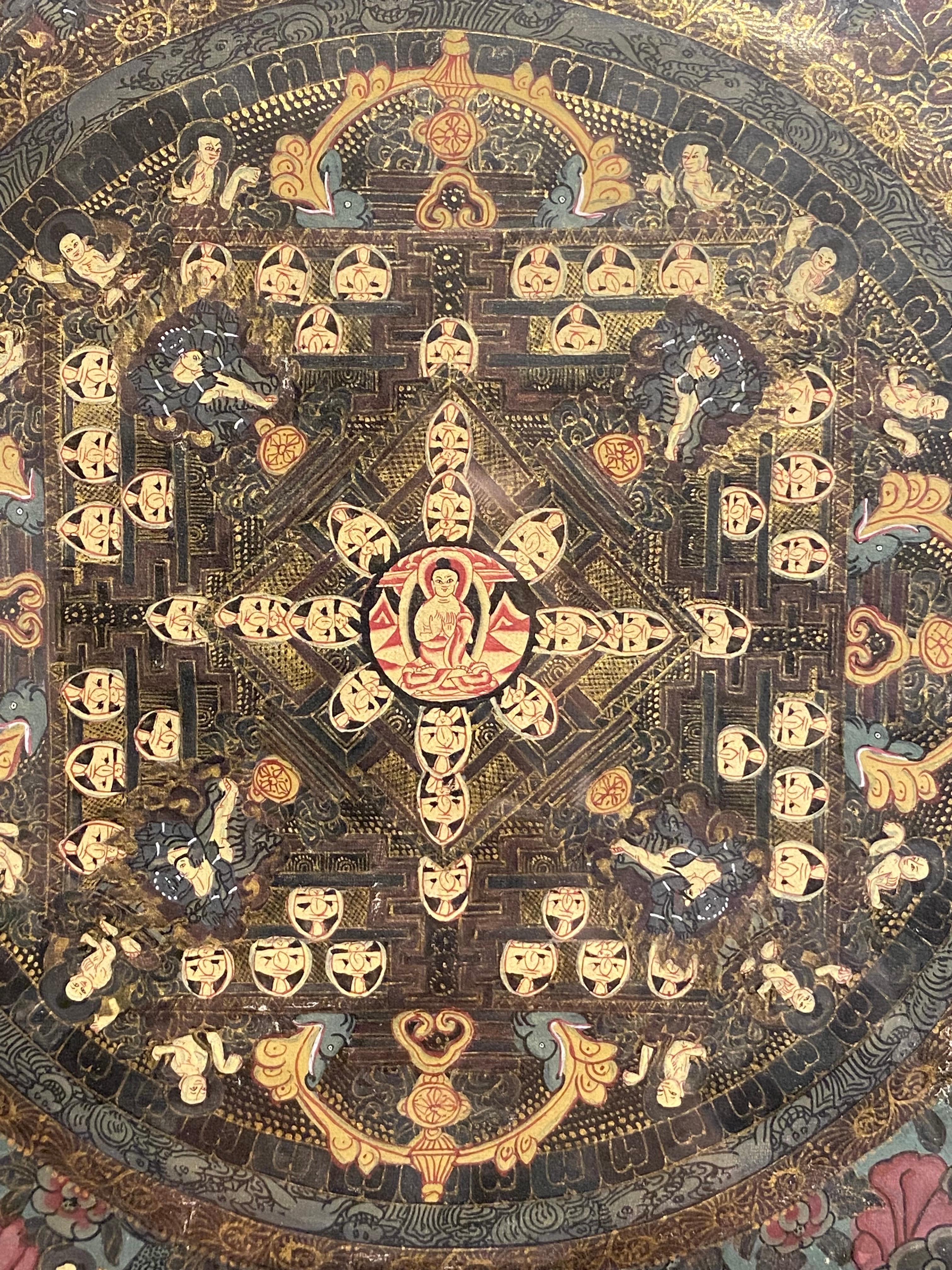 Mandala Thangka dipinto a mano su tela e incorniciato in oro 24 carati in vendita 11