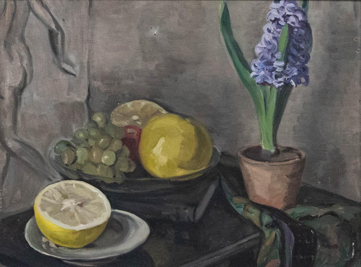 Gerahmtes Ölgemälde aus der Mitte des 20. Jahrhunderts – Stillleben, weißer Traubenfruit mit Hyazinth-Pflanze – Painting von Unknown