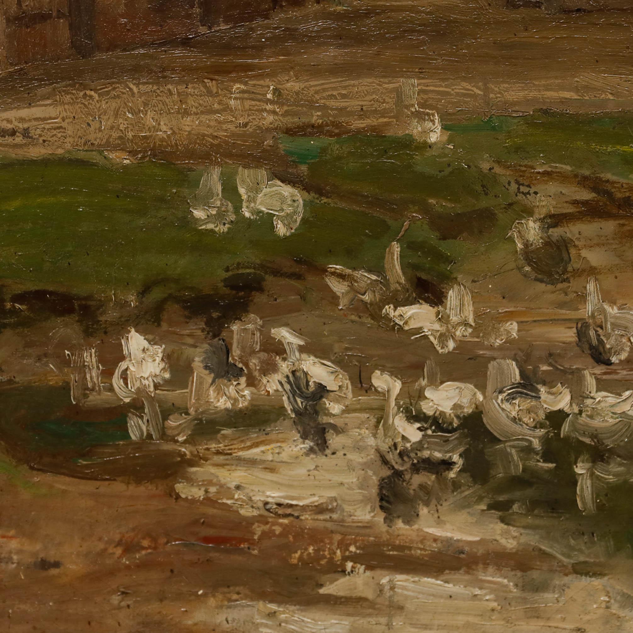 Cette peinture à l'huile atmosphérique capture une scène de ferme avec une cour centrale flanquée de bâtiments agricoles rustiques. On aperçoit au premier plan un groupe de canards blancs rassemblés sur les rives d'un étang asséché. La peinture à