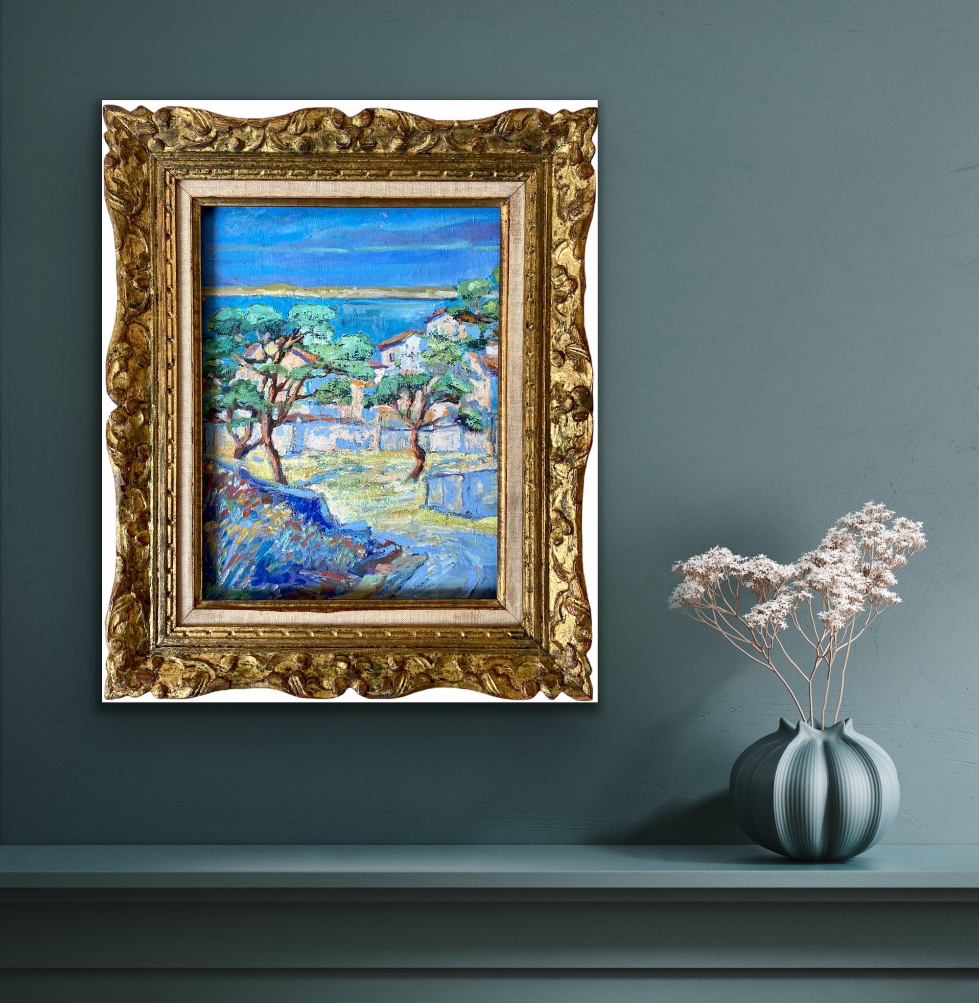 Wonderful and vibrant French post impressionist painting depicting a peaceful harbour in a small country town on a beautifully sunny summer day. Housed in a lovely antique Montparnasse frame. This work marvellously captures the beauty and