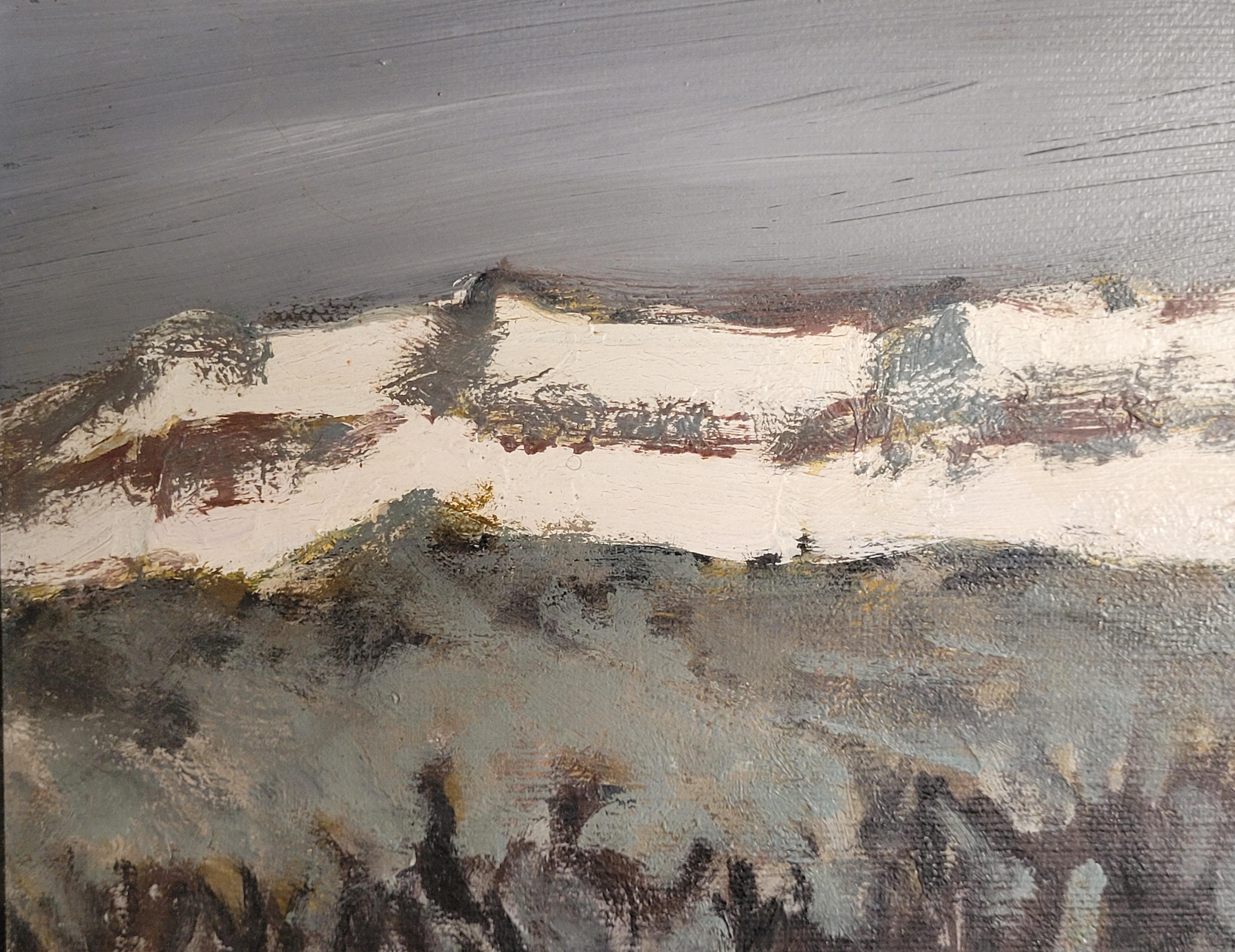 Ein französisches Ölgemälde aus der Mitte des Jahrhunderts mit einer Landschaft des Berges Saint Victoire in der Nähe von Aix en Provence, flankiert von Olivenhainen in der Dämmerung.

Dieses Kunstwerk zeigt eine eindrucksvolle ländliche Landschaft,
