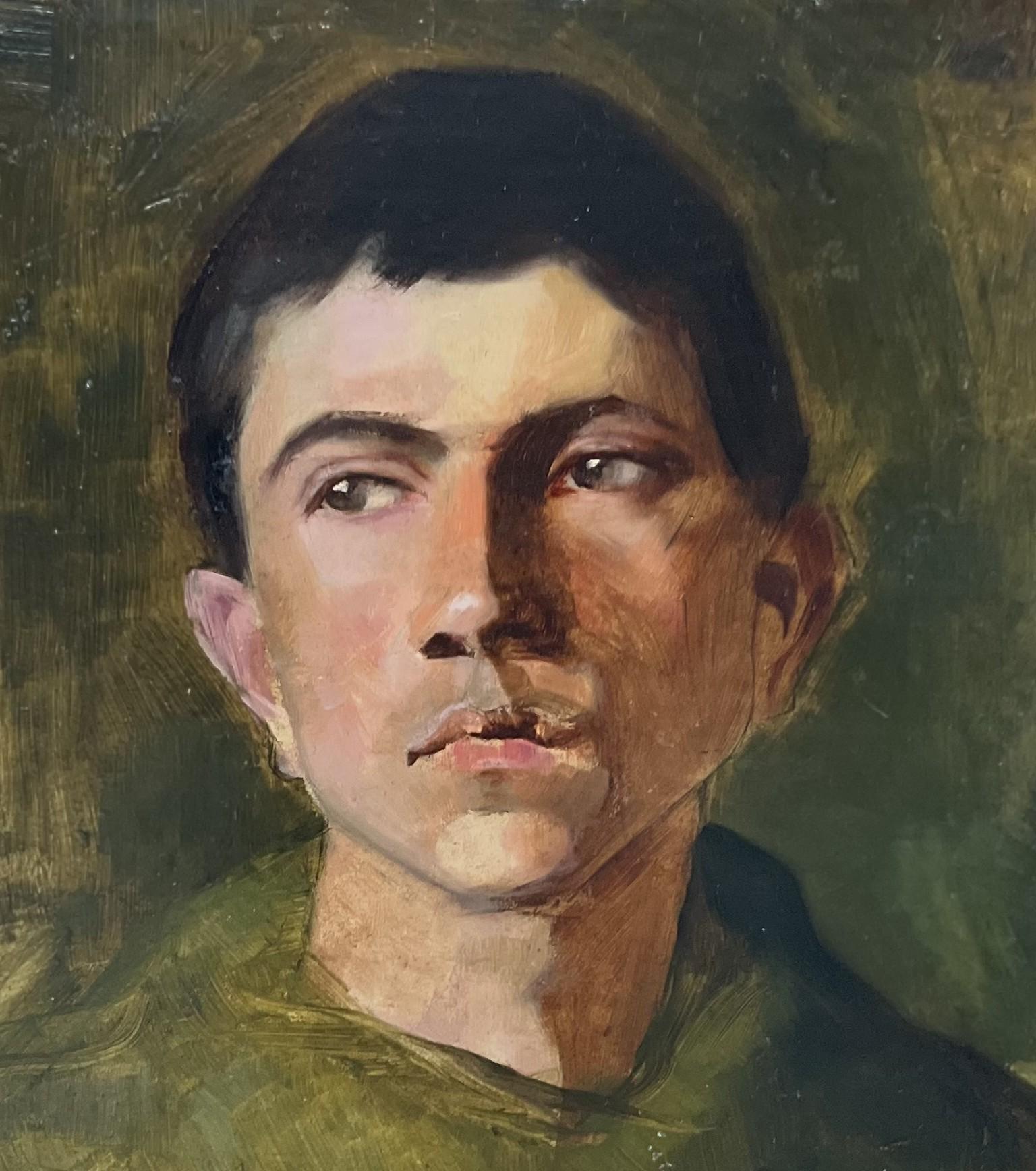 L'école française du 20ème siècle, 
Portrait d'un jeune homme en vert, 
huile sur panneau de carton, bercé sur le dos
53 x 40 cm

Ce portrait intense est particulièrement émouvant et intéressant. Elle est présentée comme une étude à l'huile, mais