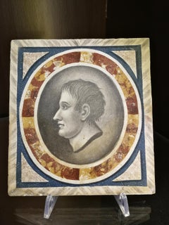 Gesso scagliola di stile impero con ritratto maschile napoleonico