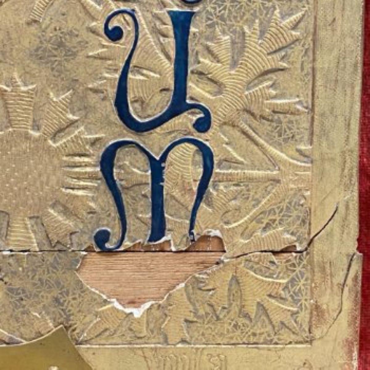 Gilded Art Nouveau Panel of the Virgin Mary, Signed I. Solà Serra For Sale 5