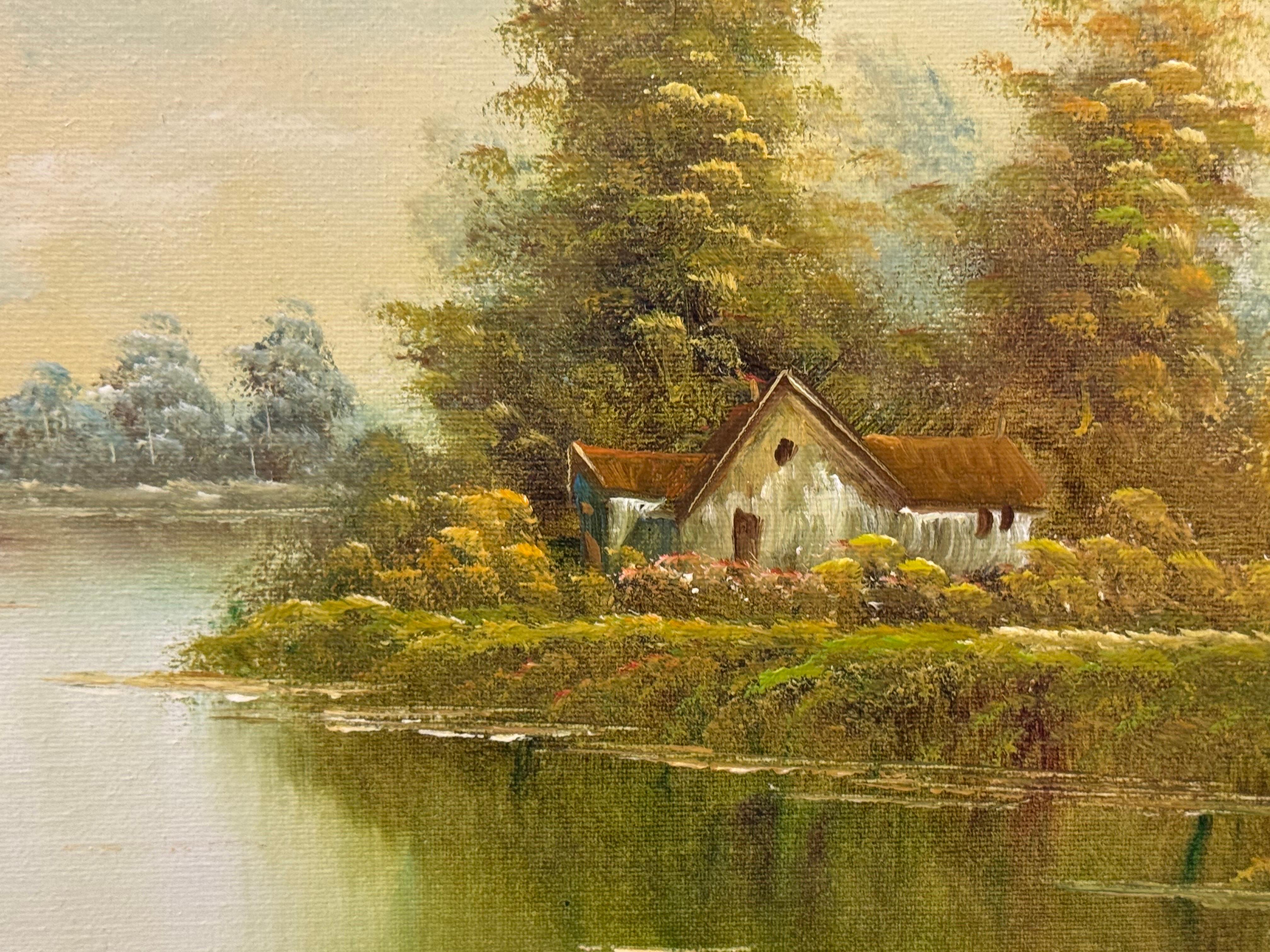 Goldener Dunst legt sich über ruhige Gewässer und hält ein Häuschen in stiller Träumerei im Angebot 5