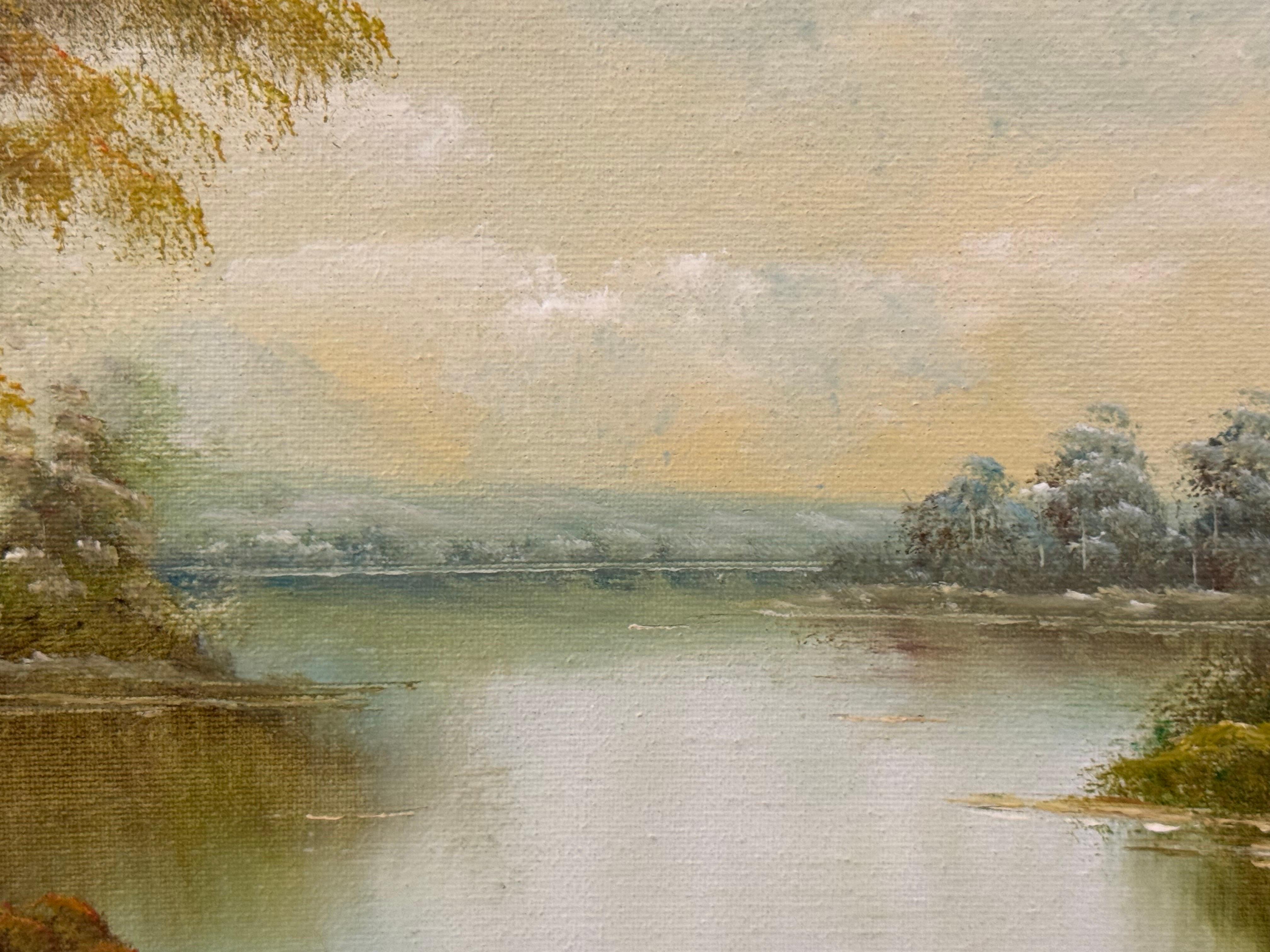 Goldener Dunst legt sich über ruhige Gewässer und hält ein Häuschen in stiller Träumerei im Angebot 6