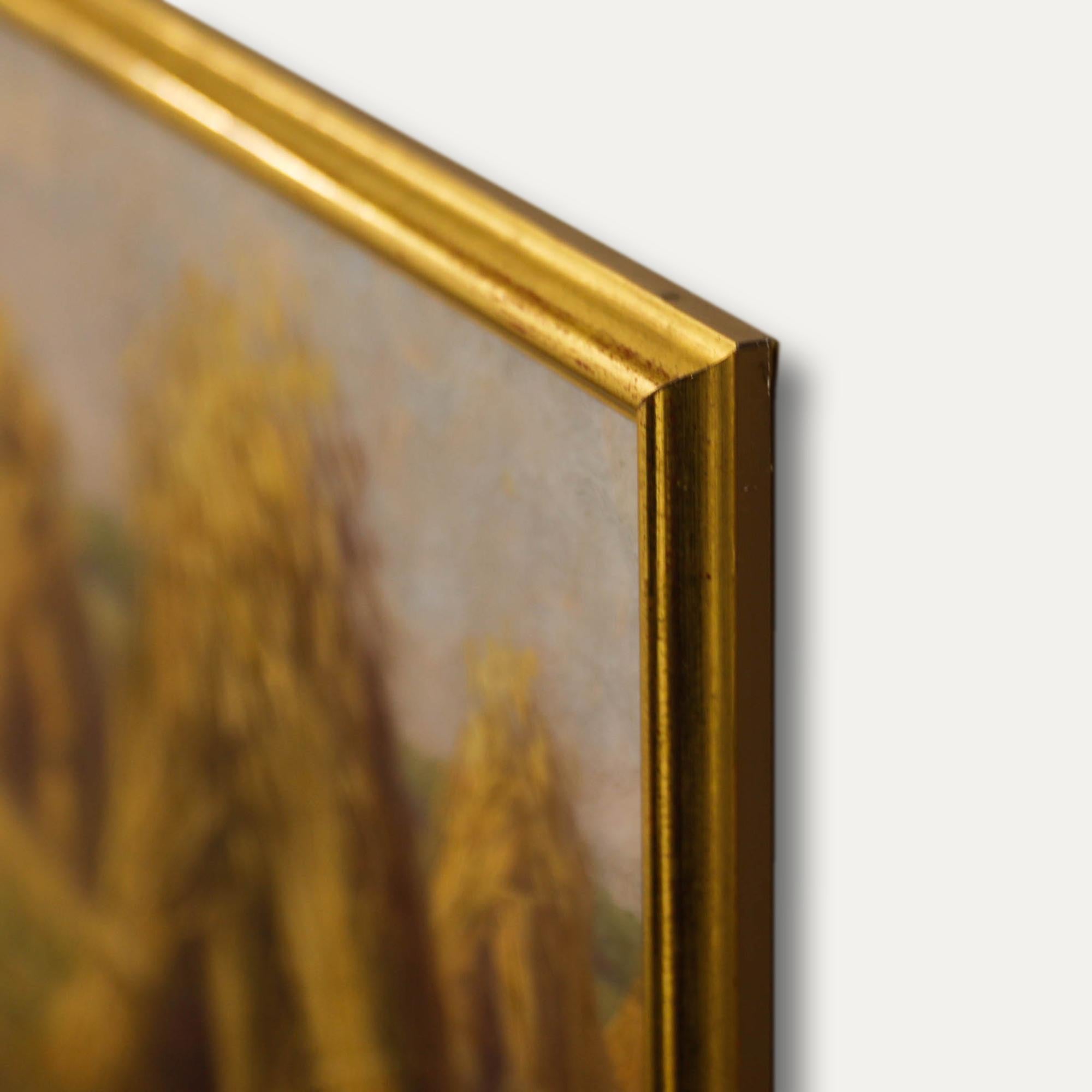 Dieses pastorale Ölgemälde fängt die goldene Wärme einer ländlichen Ernteszene ein und zeigt prominent platzierte Weizengarben auf einem sonnenüberfluteten Feld. Die weichen Pinselstriche des Künstlers vermitteln ein Gefühl der Ruhe, während die