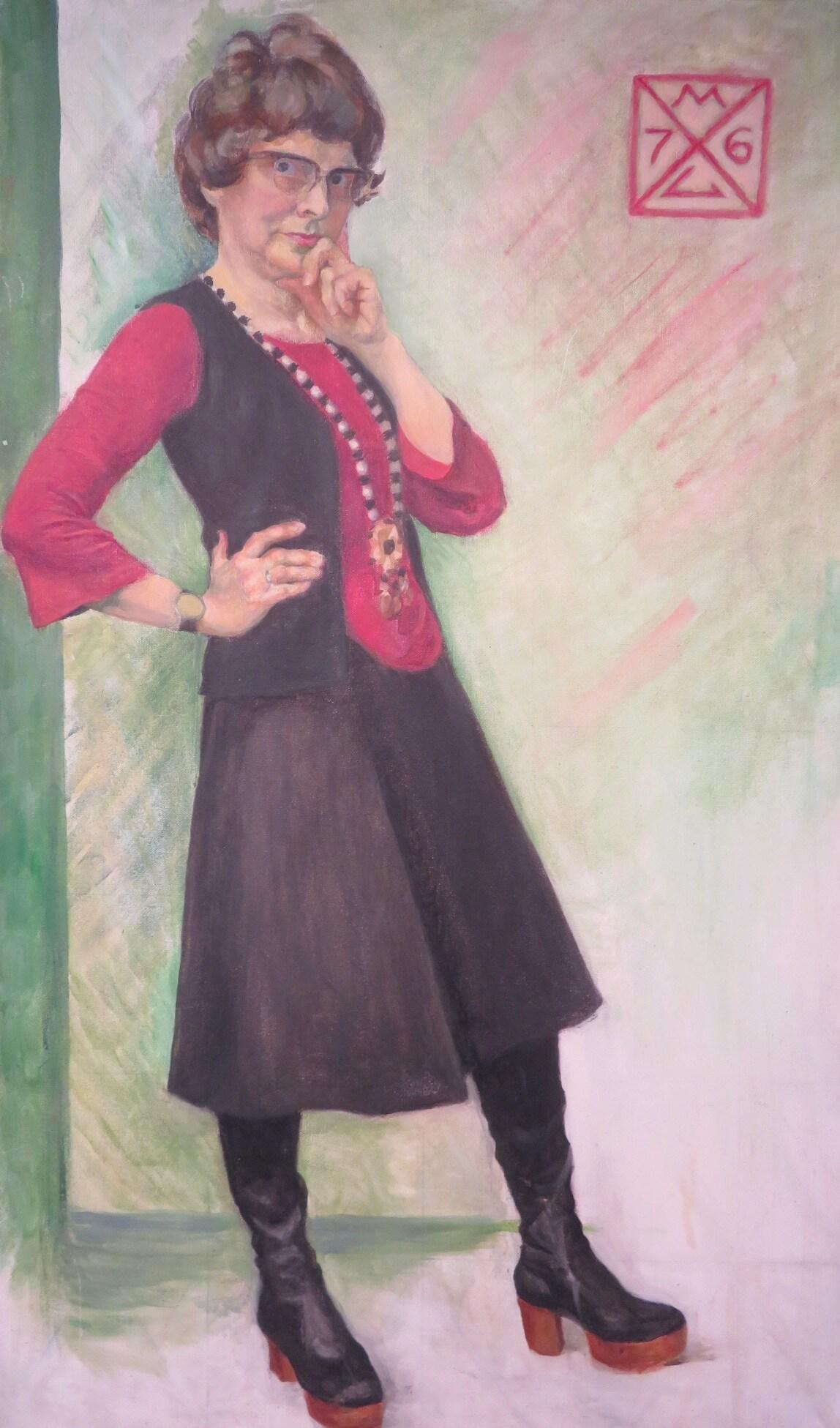 INTERESTING SIGNED 1970s Full Length PORTRAIT OF A LADY oil painting UNUSUAL ! - Gray Figurative Painting by Unknown