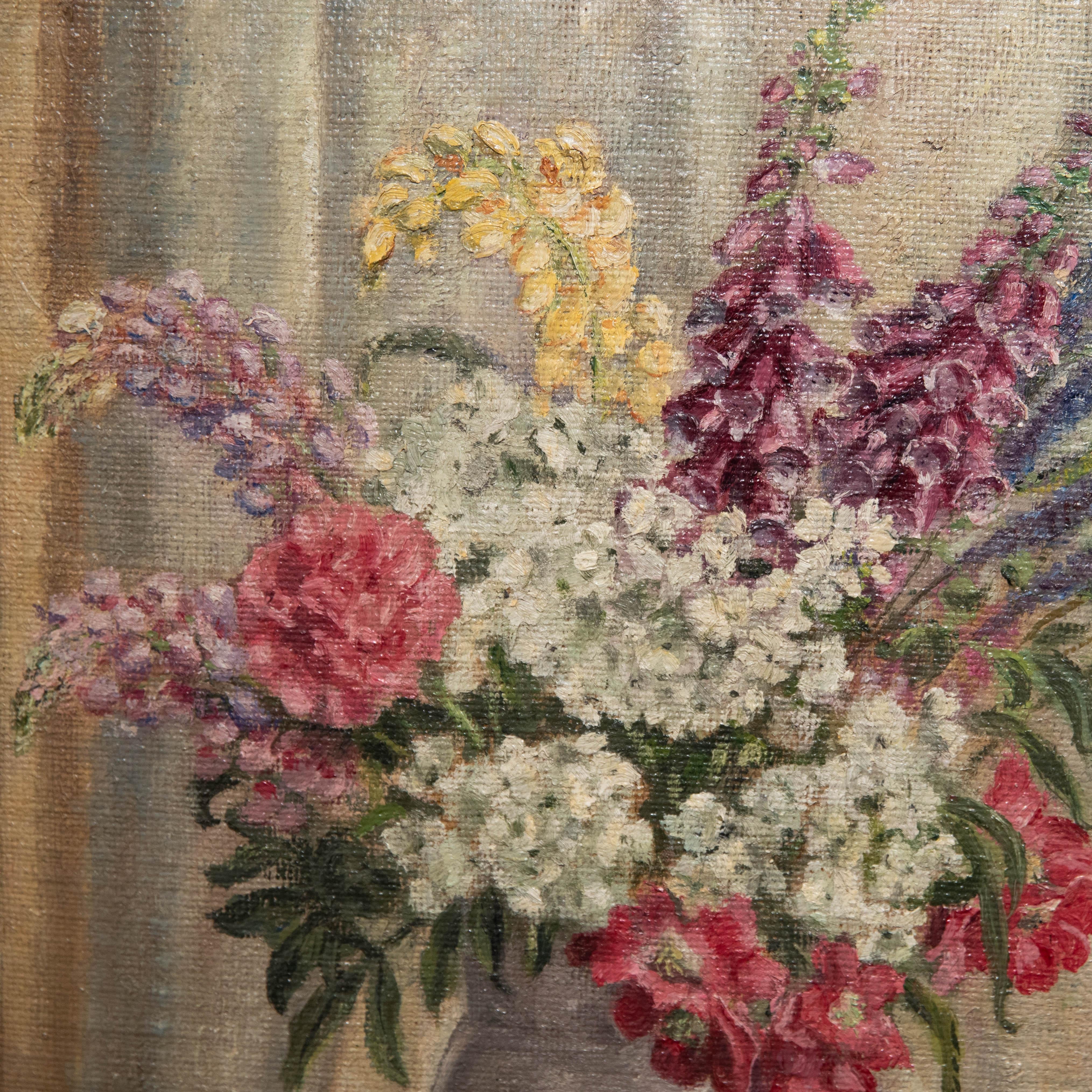 Naturaleza muerta al óleo. Firmado abajo a la derecha y fechado en el 48. Presentado en un marco de estilo shabby chic con motivos decorativos corridos. Sobre lienzo colocado sobre tabla.