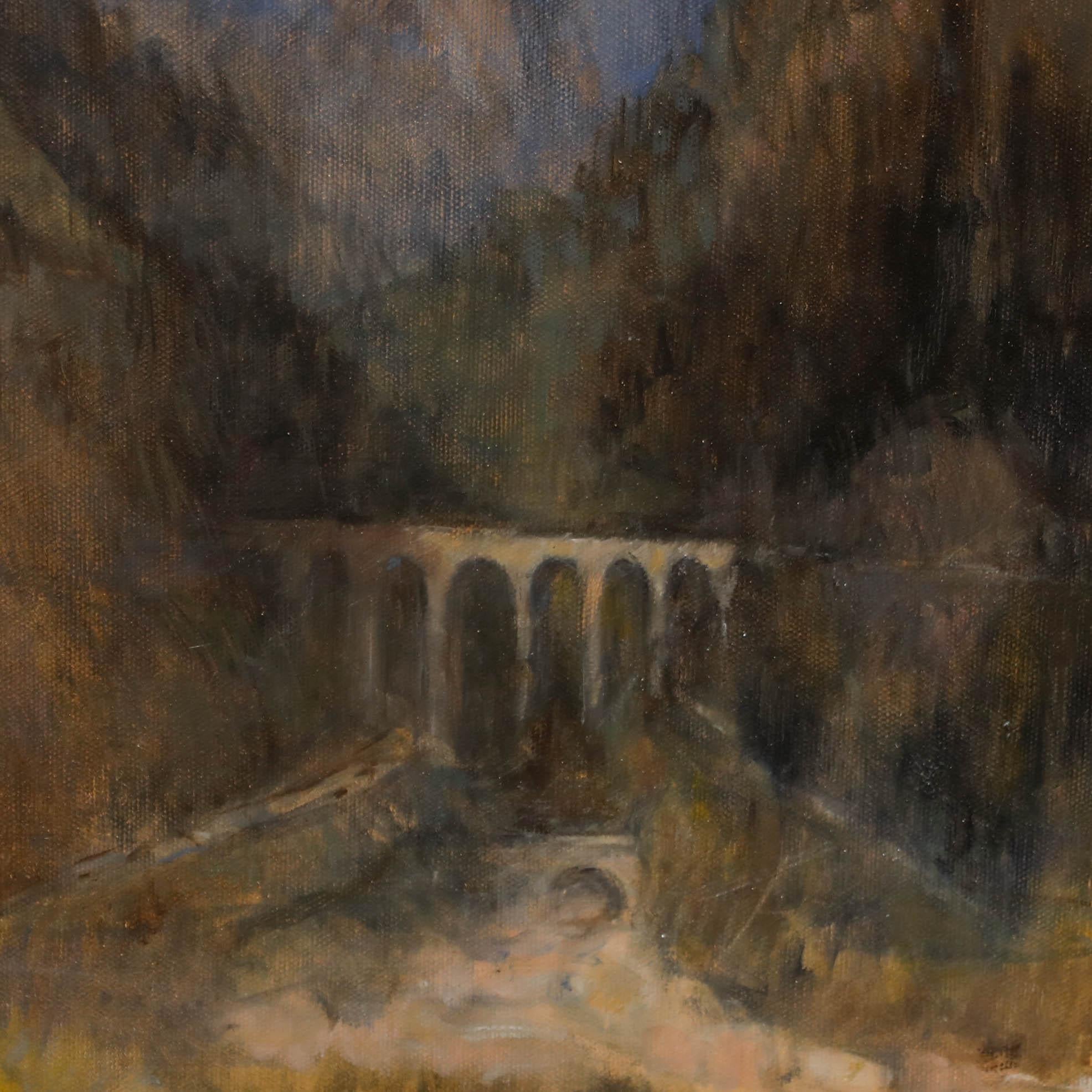 Huile sur toile. Non signée. Présentée dans un cadre en bois vieilli avec une étiquette de Mall Galleries inscrite au verso.
