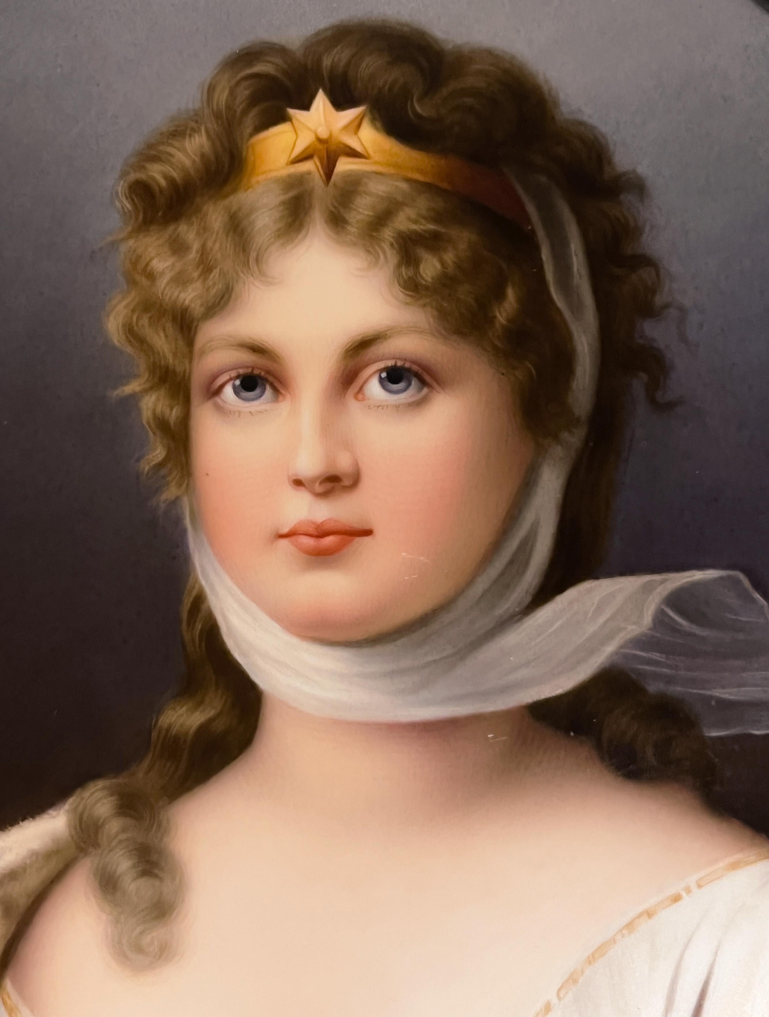 KPM Porcelain Plaque von Königin Louisa

Ovale, polychrom emaillierte, handbemalte Porzellanplakette in einem geschnitzten Rahmen aus Goldholz

C. 1900

eingeprägtes KPM-Zeichen

Deutschland

Plakette 10,75