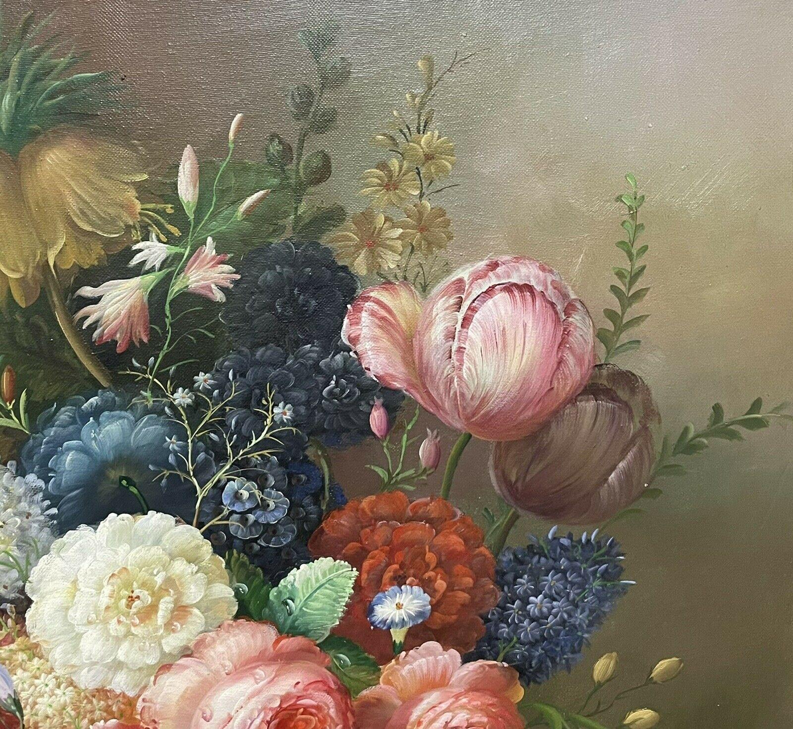 LARGE CLASSICAL STILL LIFE OF FLOWERS - GILT FRAMED OIL PAINTING ON CANVAS - Brown Interior Painting by Unknown