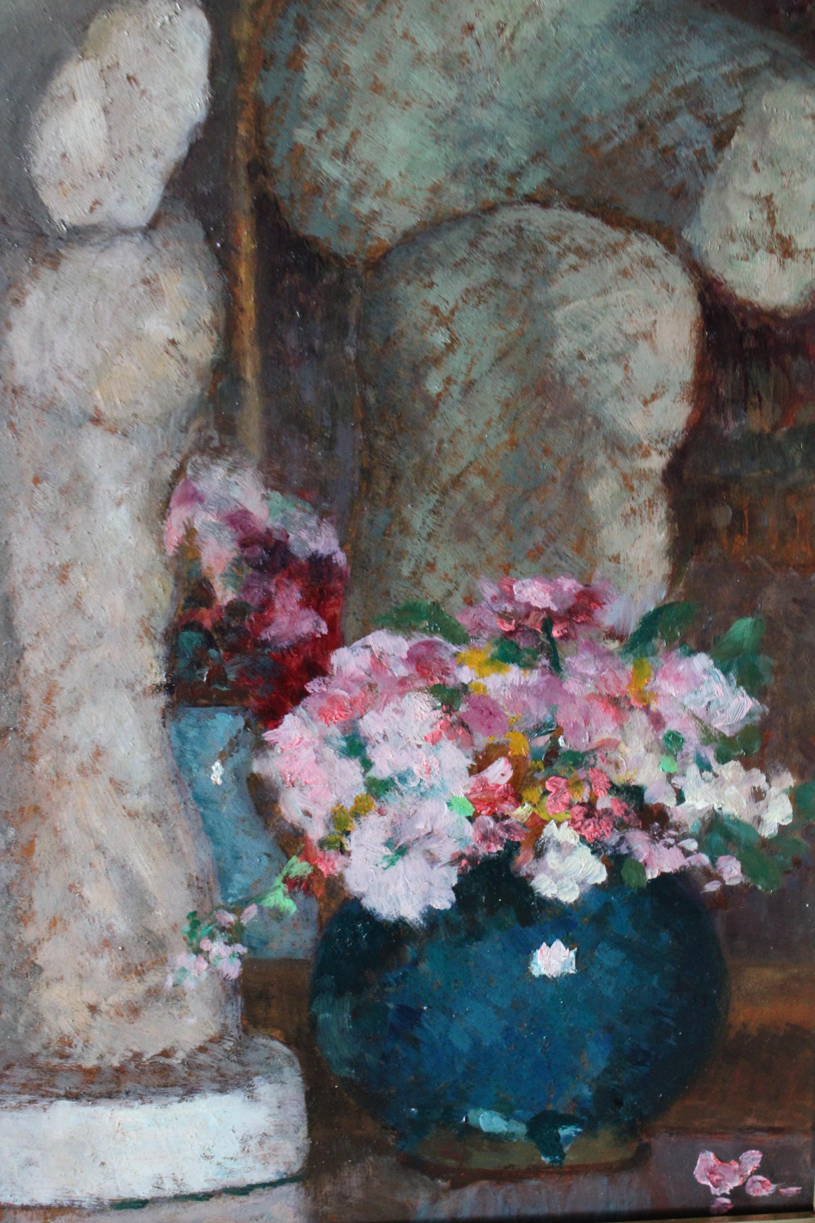 Grande peinture à l'huile française vintage encadrée représentant des vases à fleurs et une statue en vente 1