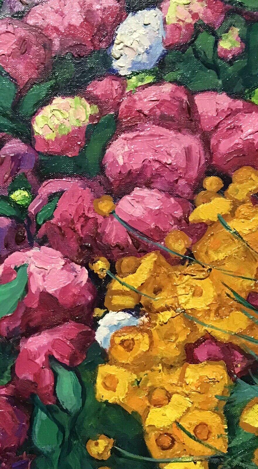 Französisches signiertes Ölgemälde bunter Blumengarten in Rosa, Grün, Orange und Gelb (Grau), Still-Life Painting, von Unknown