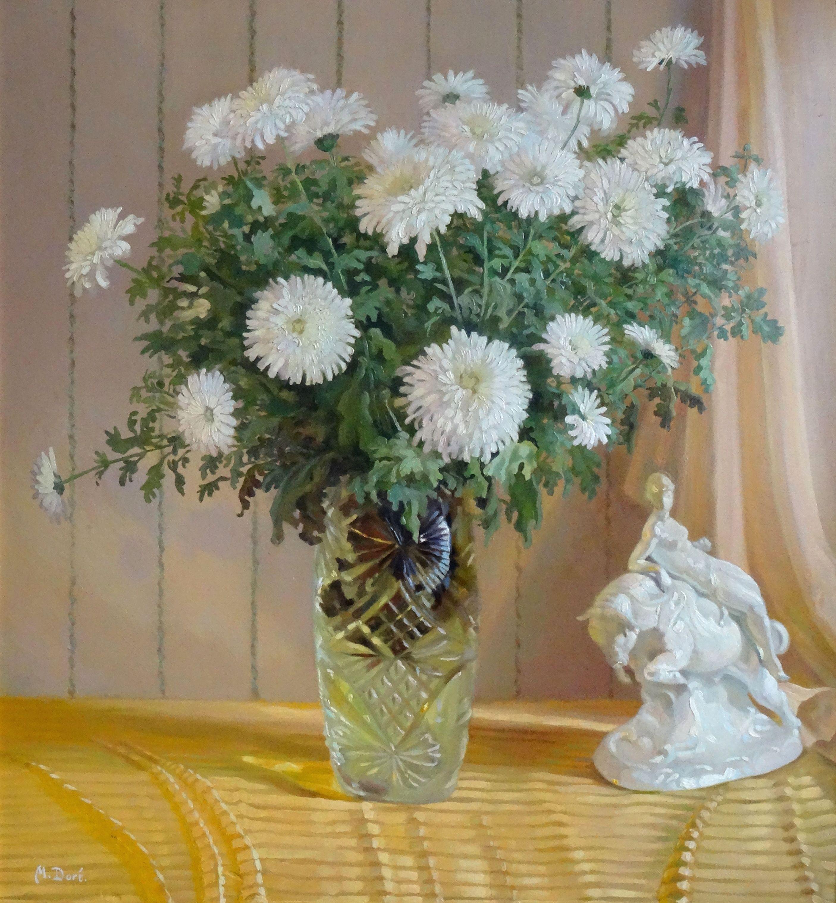 Still-Life Painting Unknown - M. Dor - Chrysanthèmes. Huile sur carton, 76x70 cm