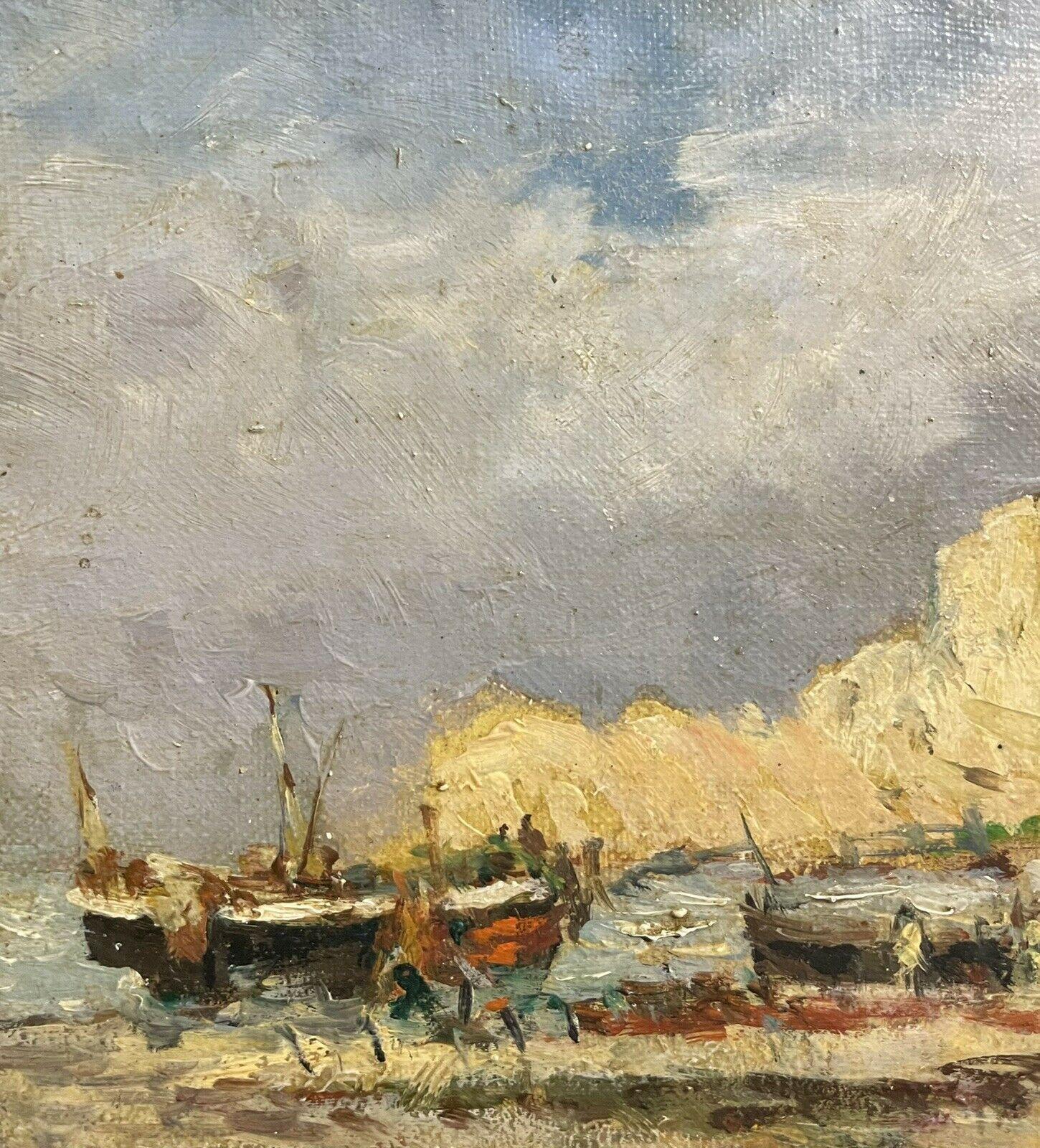 Maurice Mazeilie Huile impressionniste française, Plage animée Bateaux de pêche côtiers - Beige Landscape Painting par Unknown