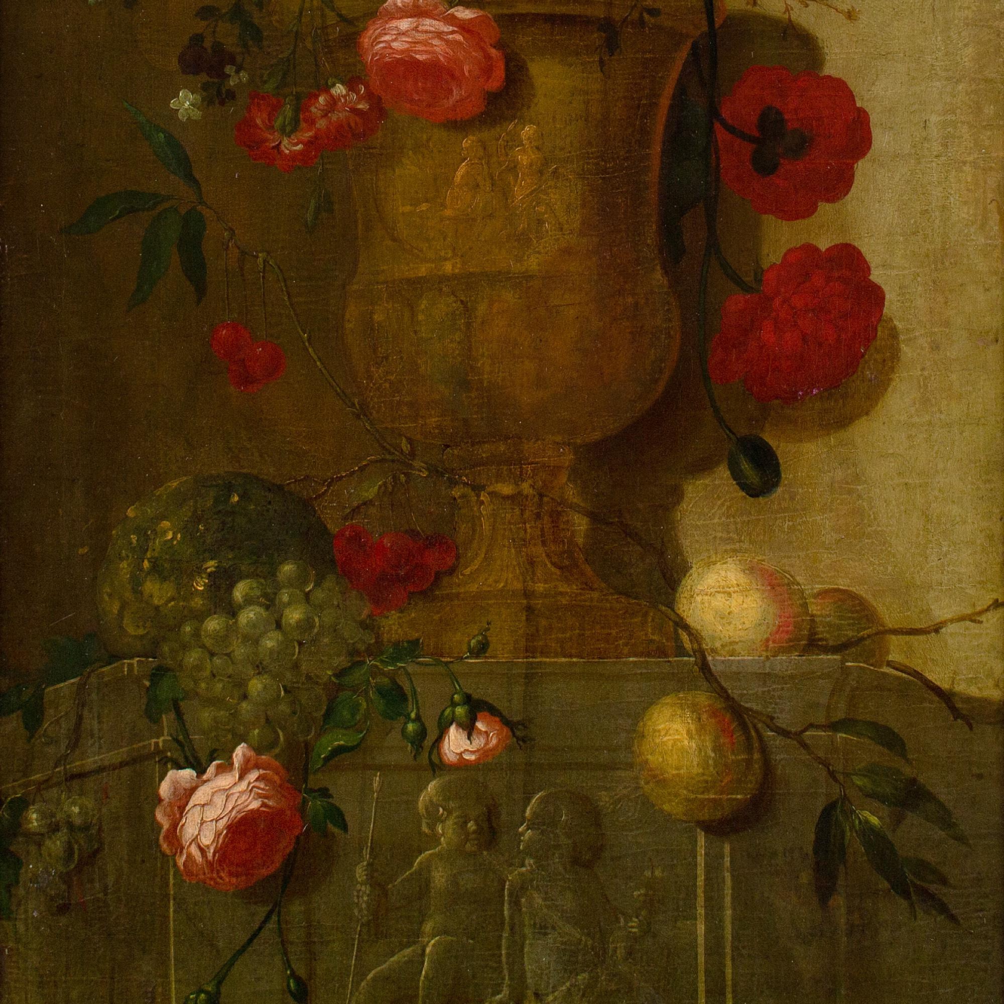 École française du milieu du XVIIIe siècle, Nature morte aux roses et autres fleurs dans une urne en vente 4