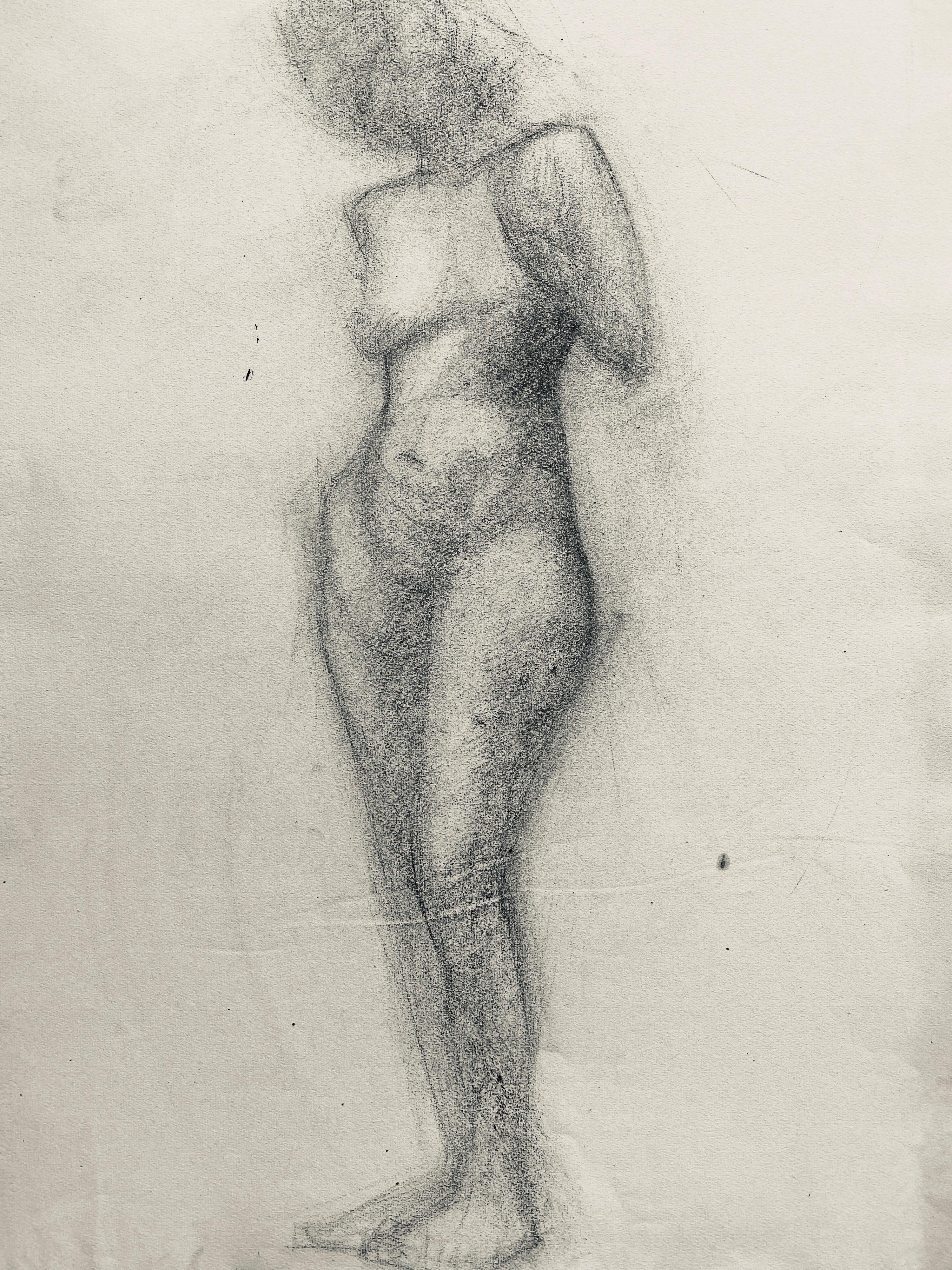 Dessin au fusain français du milieu du 20e siècle - Portrait d'une femme nue debout - Painting de Unknown
