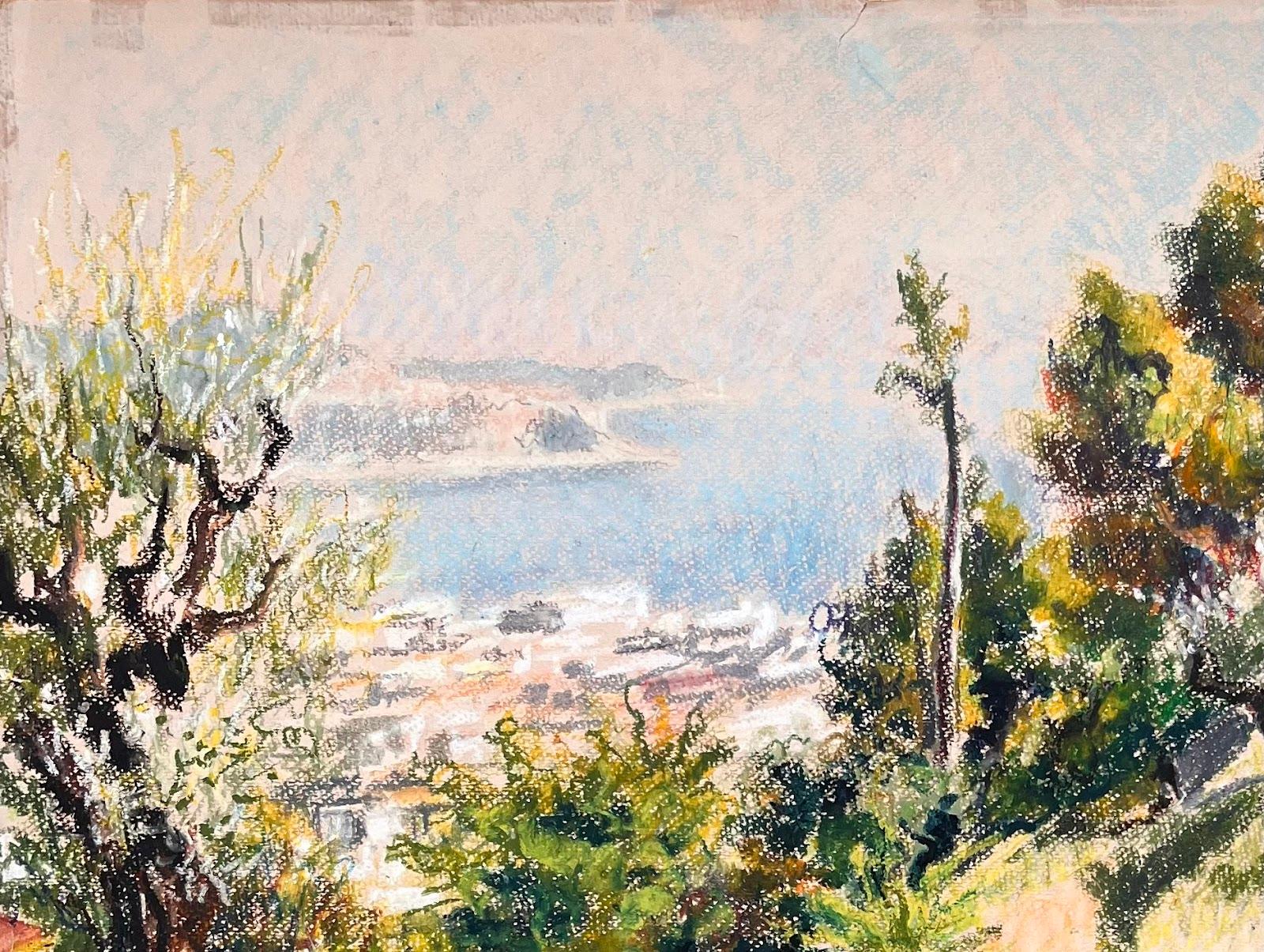 Dipinto originale a pastello della metà del secolo scorso, raffigurante una veduta costiera con alberi di ulivo - Painting Impressionismo di Josine Vignon