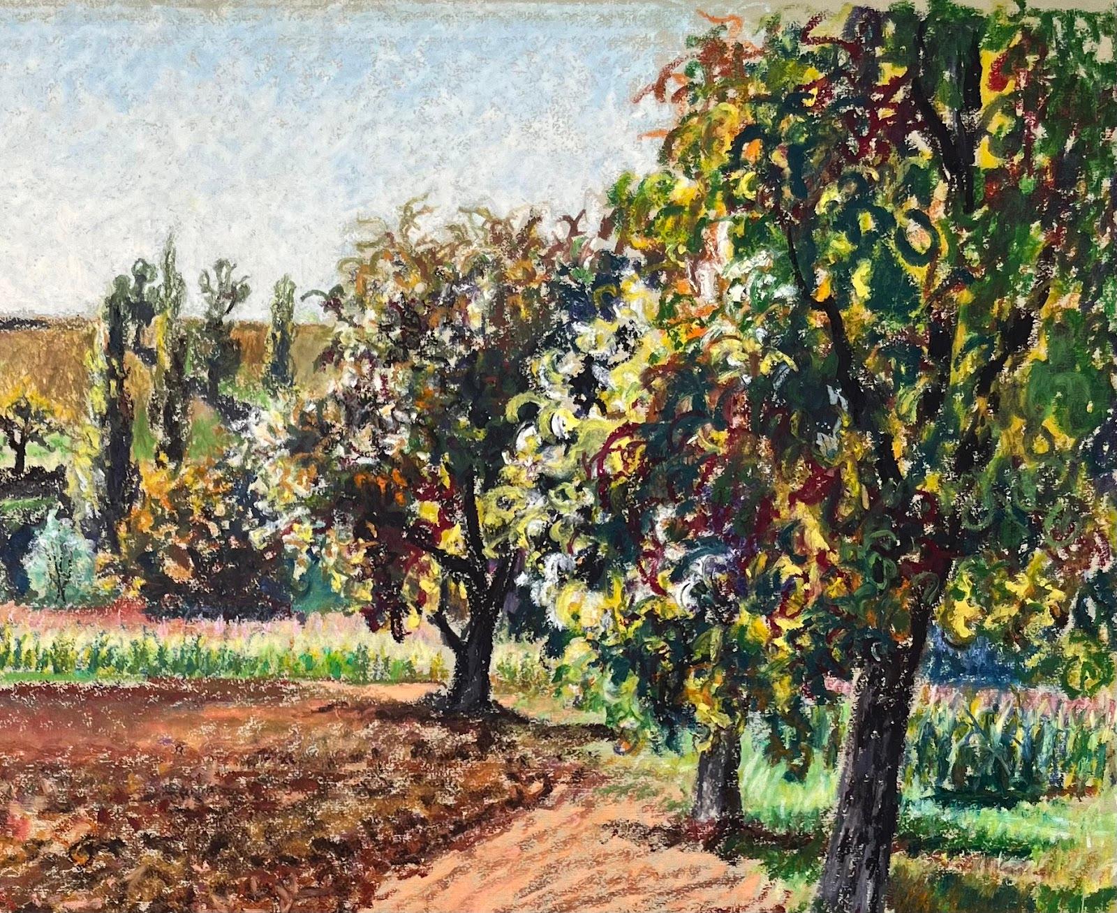 Originales pastellfarbenes Originalgemälde eines Plowed Field and Orchard aus der Mitte des Jahrhunderts (Braun), Landscape Painting, von Josine Vignon