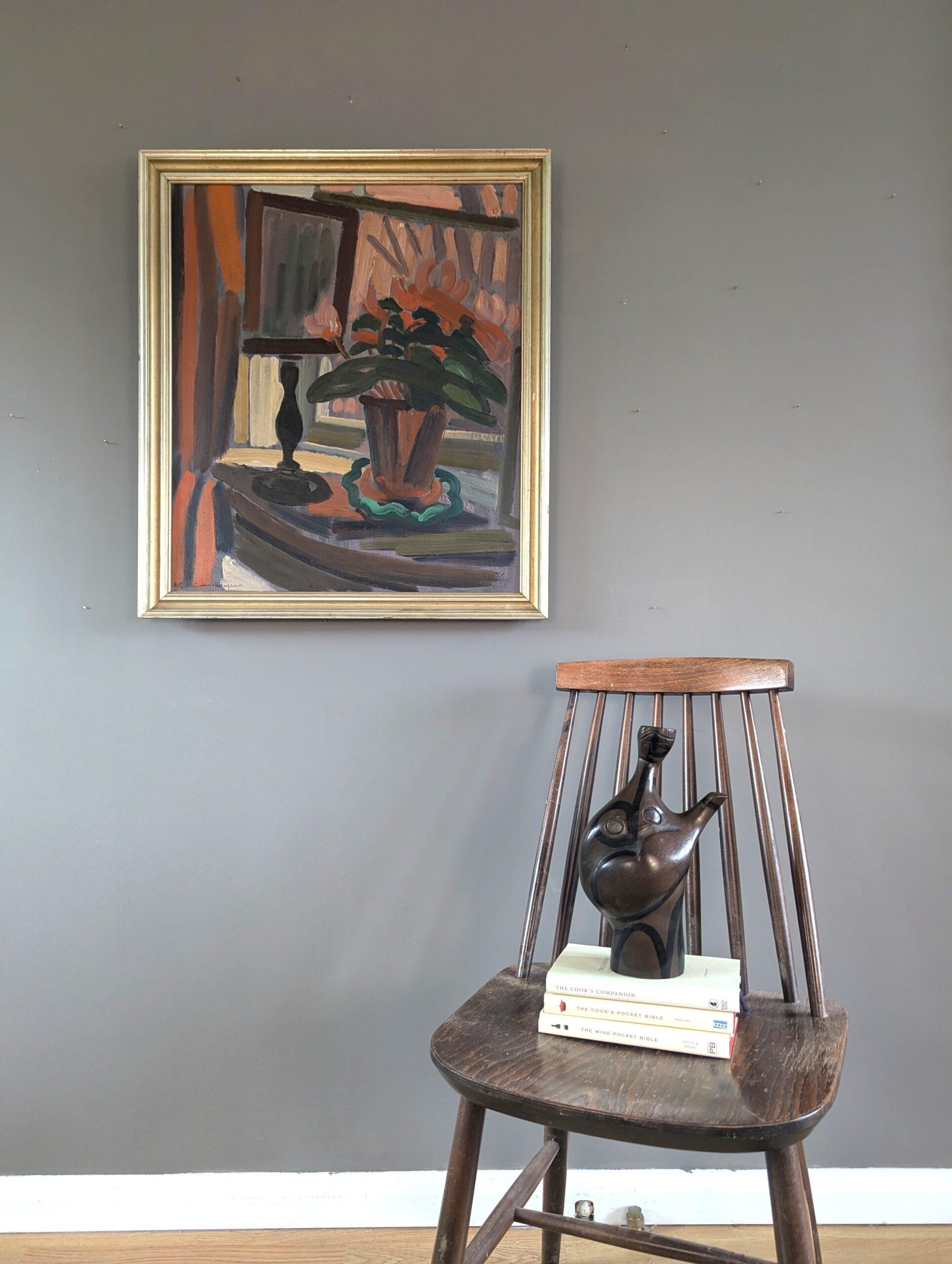 OBJECTS BY THE WINDOW
Size: 67 x 59 cm (including frame)
Oil on canvas

A striking and energetic mid-century expressionist style interior still life painting, executed in oil onto canvas.

A vibrant potted plant with red flowers as well as a lamp