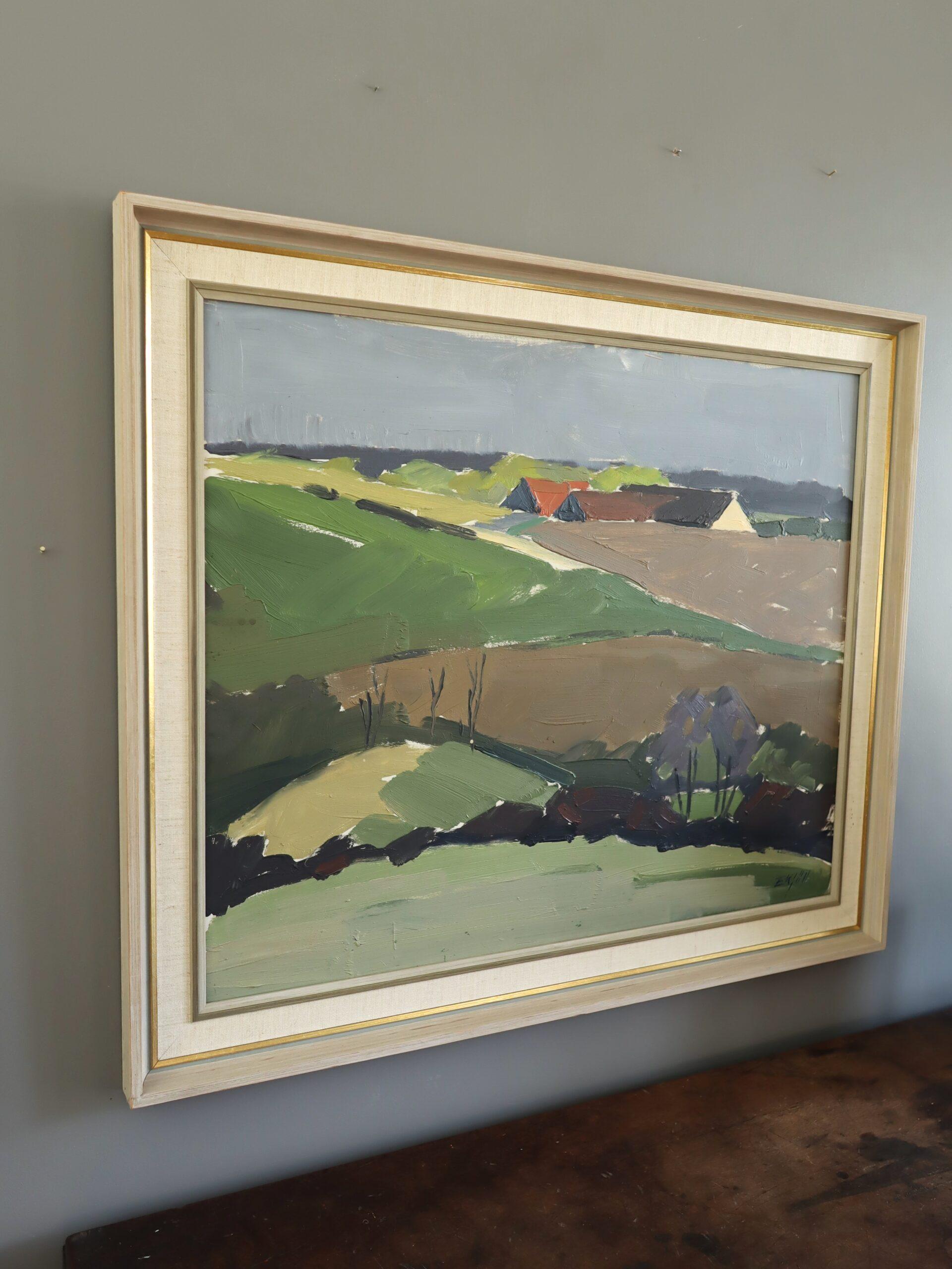 Mid Century Modern Schwedisch Abstrakte Landschaft Ölgemälde - Hillside Farmstead (Braun), Landscape Painting, von Unknown