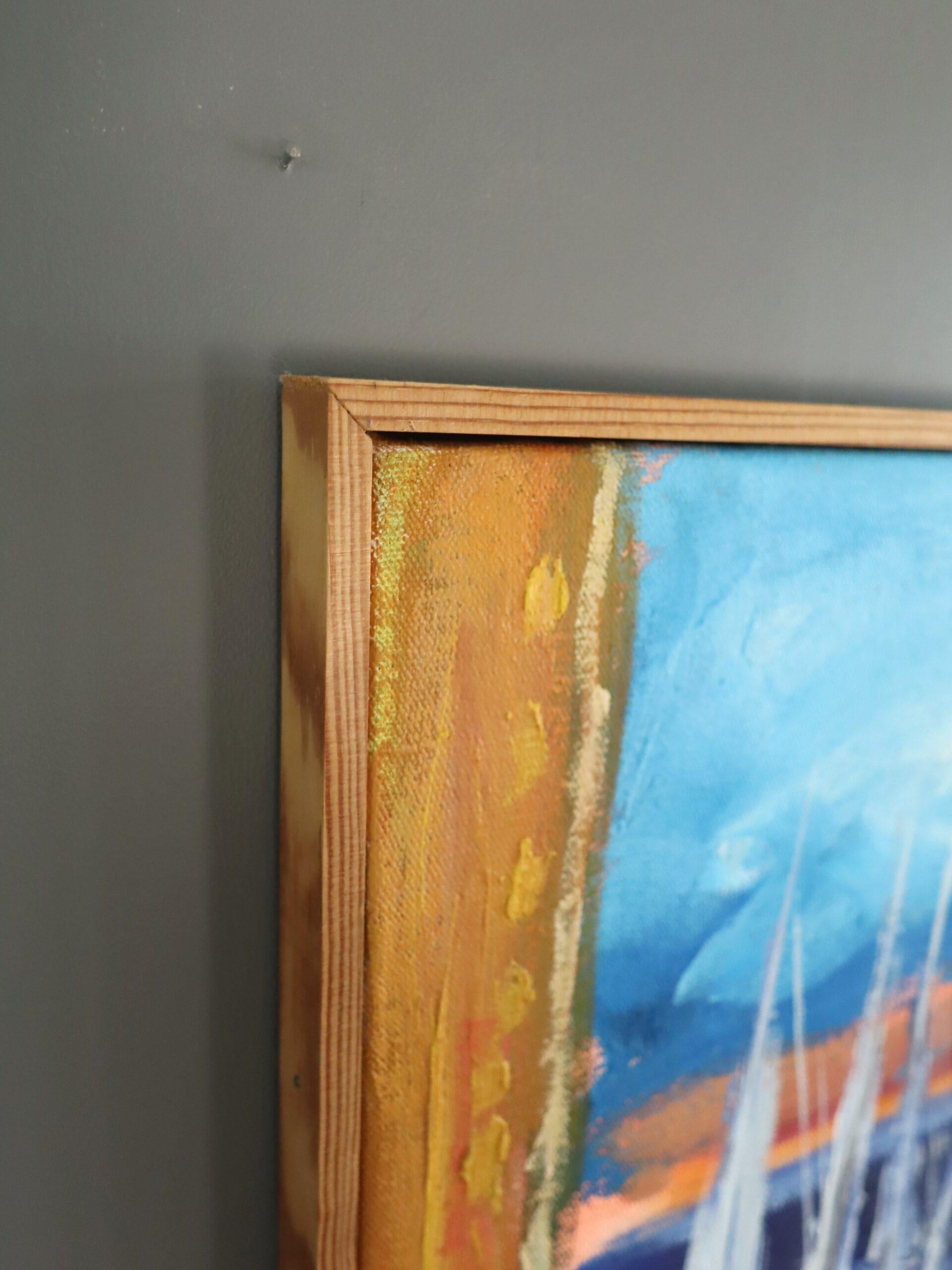 Balcon ensoleillé
Dimensions : 66 x 58 cm (cadre compris)
Huile sur toile

Une peinture vibrante et joyeusement expressive du milieu du siècle qui capture la vue d'un balcon ensoleillé sur une mer bleue, exécutée à l'huile sur toile.

Au premier