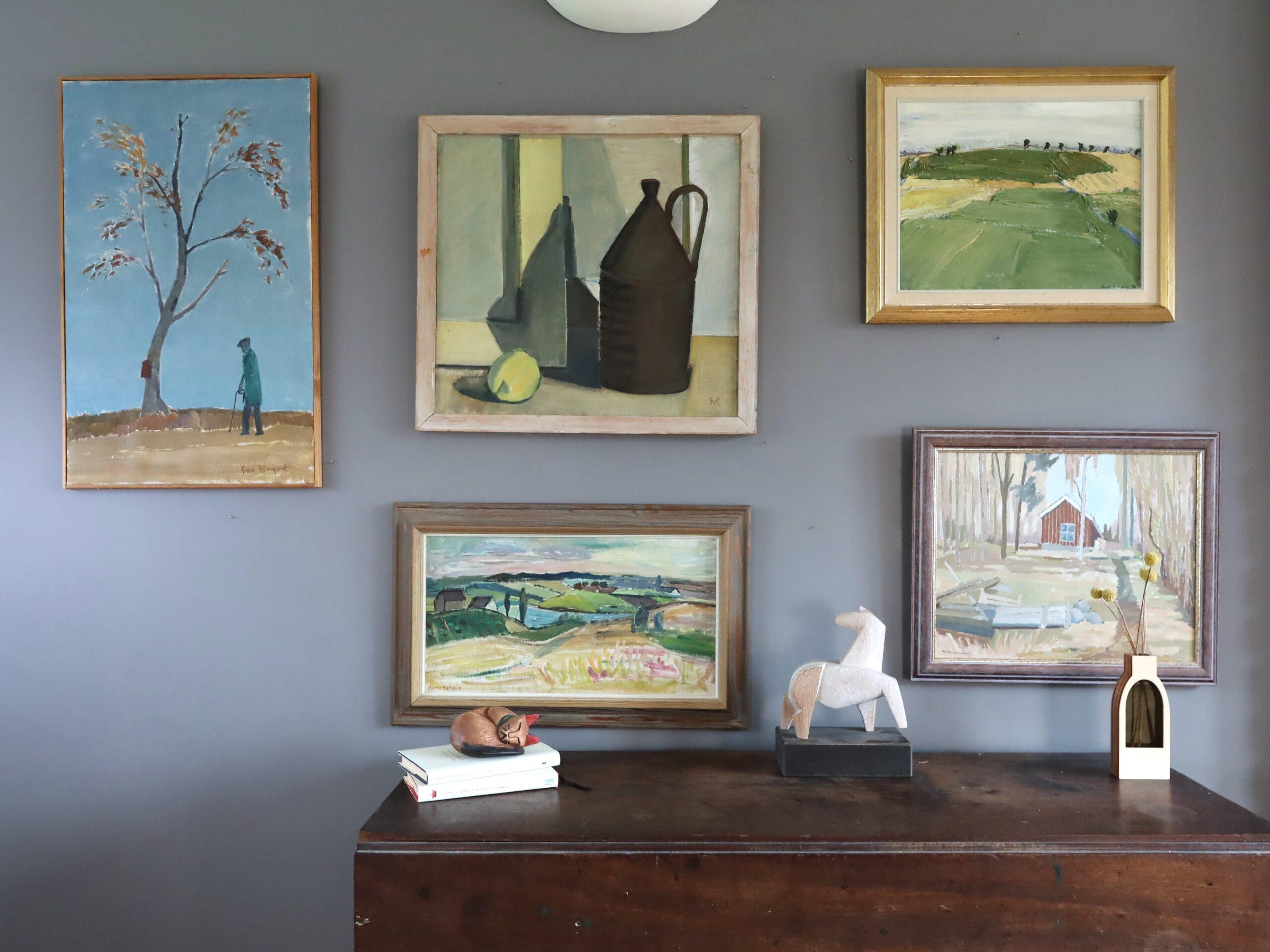 Mid Century Modern Swedish Landscape Oil Painting - View Over the Valley (Braun), Landscape Painting, von Unknown