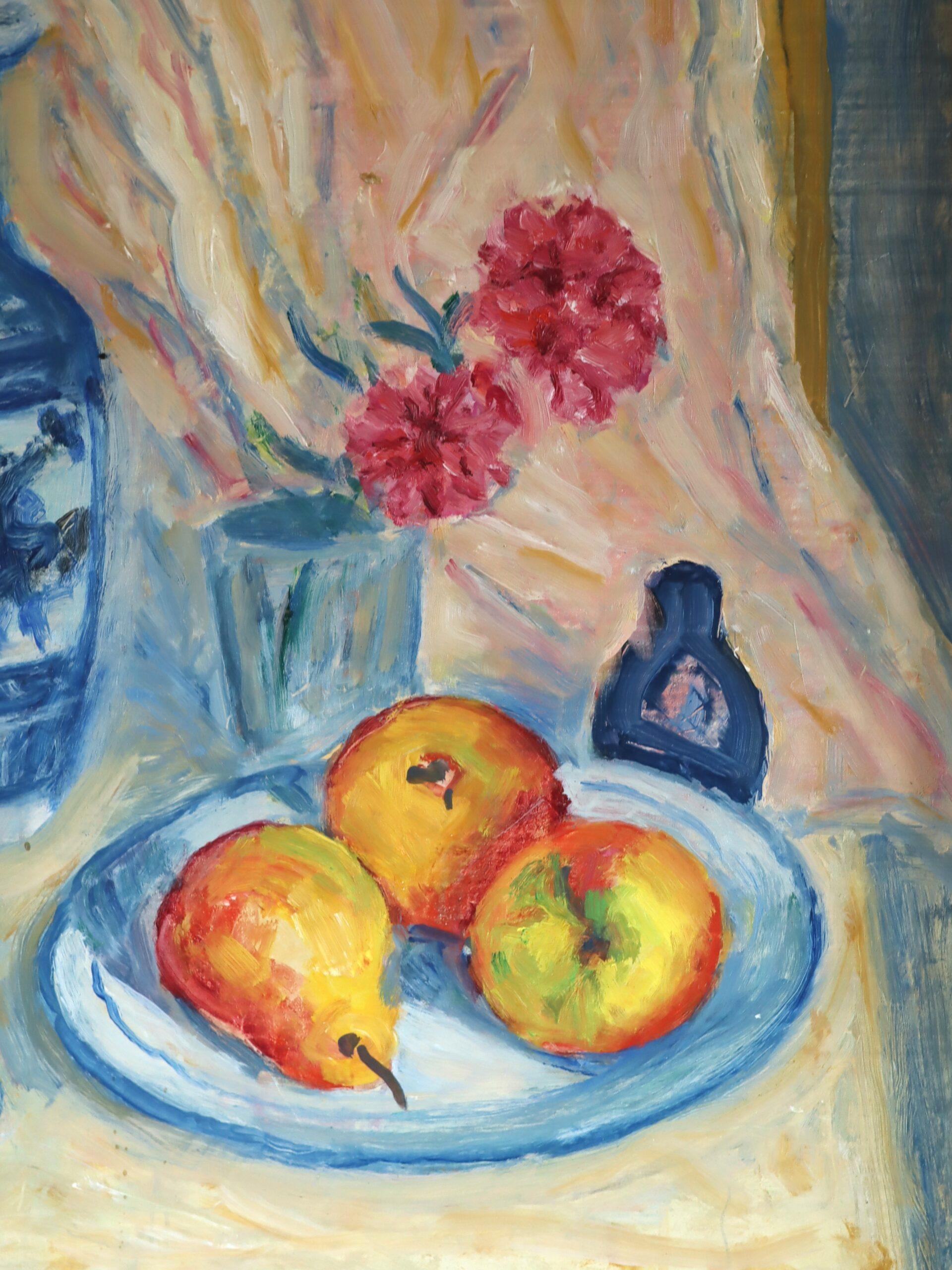 Nature morte suédoise du milieu du siècle dernier - Fruits et vase sur une table en vente 3
