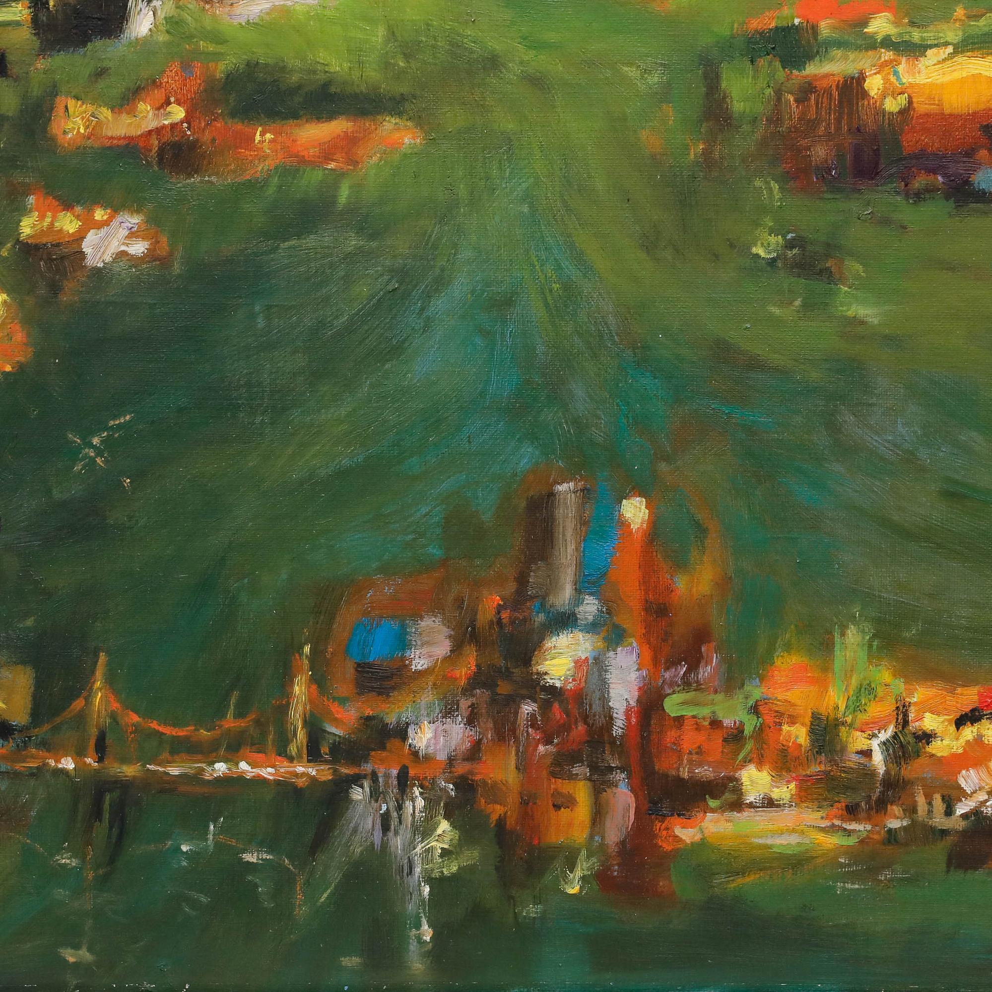 Ein beeindruckendes und einzigartiges Landschaftswerk. Eine weite grüne Fläche wird von dunstigen Clustern in leuchtendem Orange, Gelb, Rot und Braun bevölkert, die eine Stadtsilhouette formen, mit Wolkenkratzern und einer Brücke, die aus dem