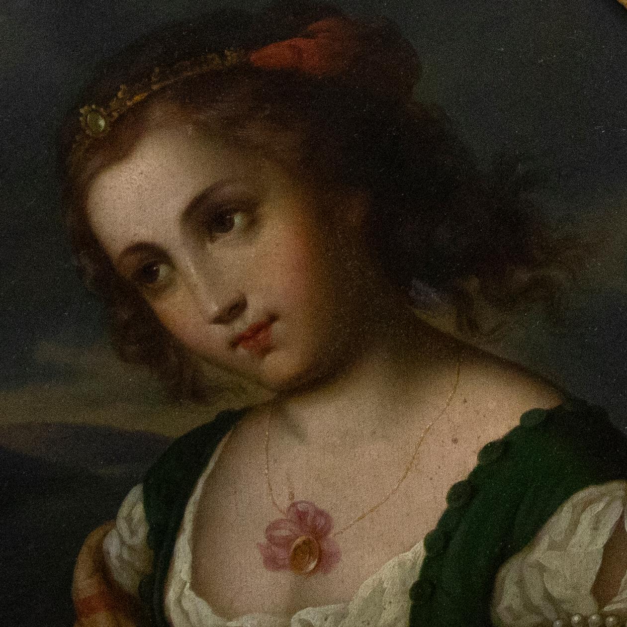 Un charmant portrait représentant une jeune fille allemande en costume traditionnel. Elle est assise devant un paysage marin avec de petits bateaux et des montagnes à l'horizon. Peint avec finesse, l'artiste capture les détails complexes des traits