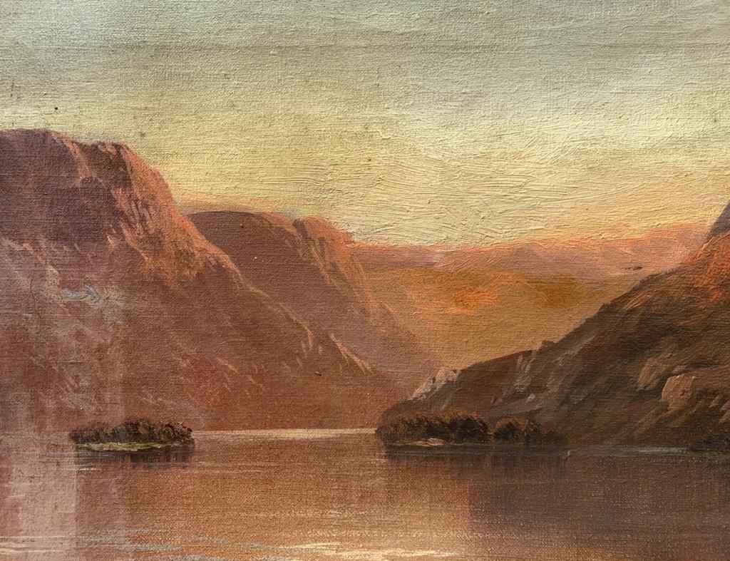 Pittore delle Highlands (fine XIX secolo) - Bestiame delle Highlands al lago.

51 x 76 cm.

Antico dipinto a olio su tela, senza cornice.

- Opera firmata in basso a destra.

Rapporto sulle condizioni: Tela originale. Buono stato di conservazione