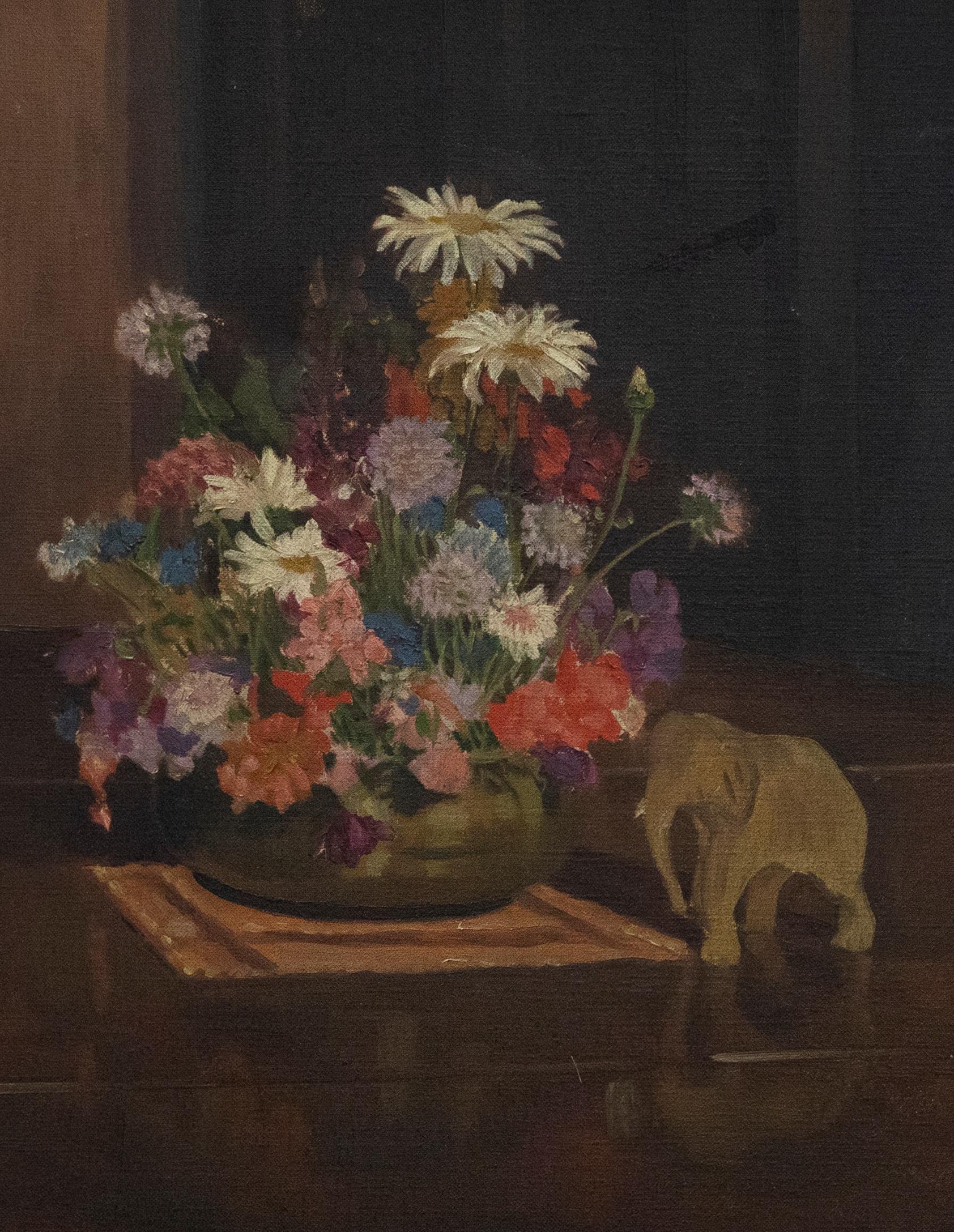 N.F. Shelton - 1930, huile, fleurs sauvages avec ornement d'éléphant - Painting de Unknown