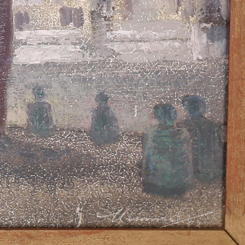 Óleo impresionista sobre tabla de una escena callejera de París con figuras, árboles y arquitectura firmado en la parte inferior derecha Nimmo 53 y presentado en un marco antiguo de madera tallada.

El cuadro real mide 25 cm de alto y 25 cm de ancho.