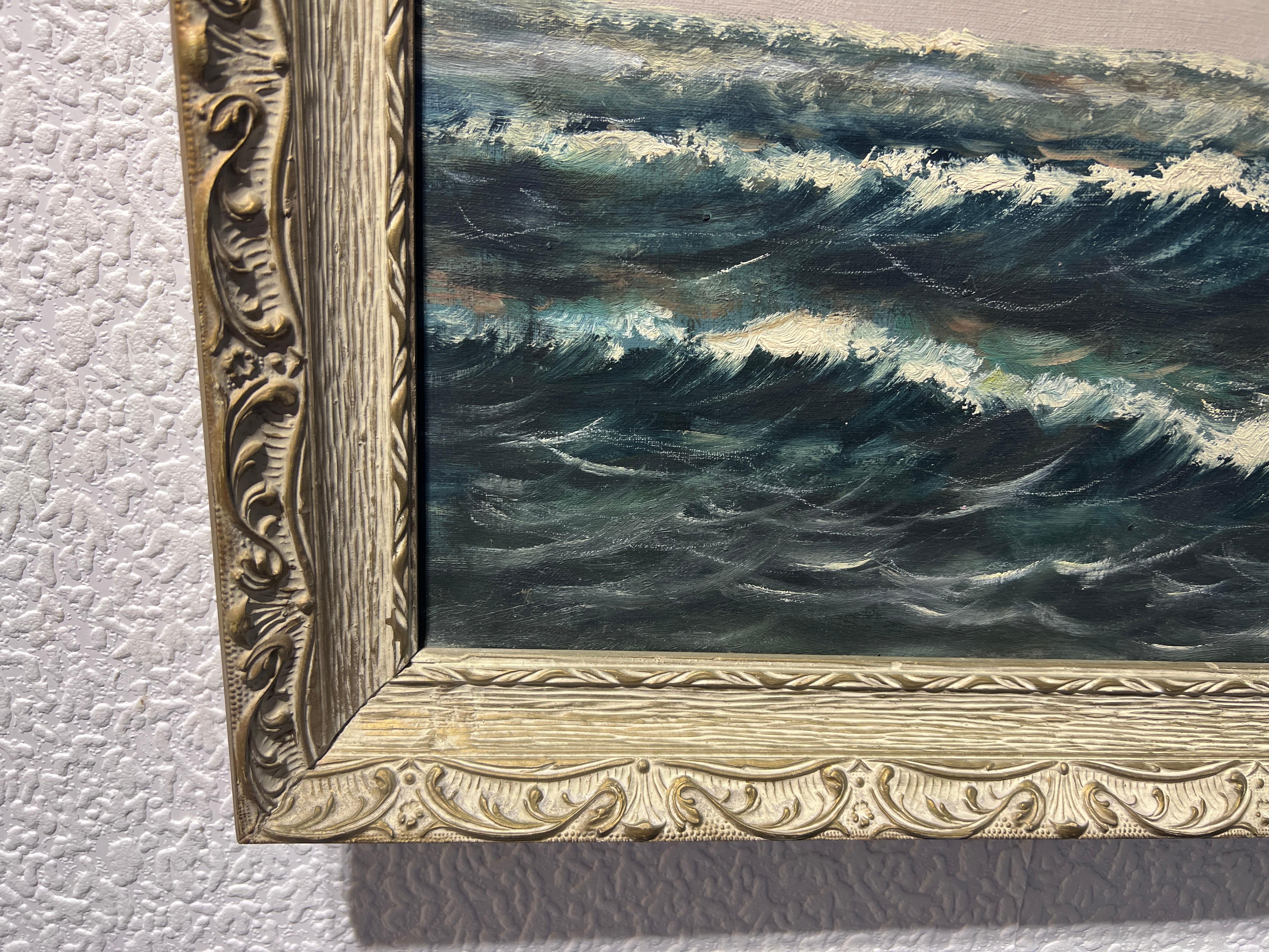 Si tratta di un sorprendente dipinto a olio originale su tela di grandi dimensioni, vintage, che raffigura le navi Clipper nell'oceano in tempesta.

Si tratta di uno stile marittimo classico, che oggi si vede molto raramente. Un'ampia gamma di