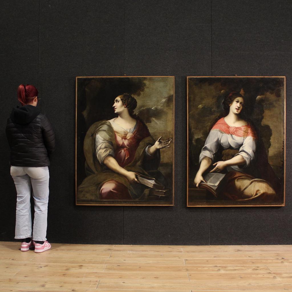 Pair of 17th Century Oil on Canvas Italian Antique Paintings Sibyls, 1670 - Portrait Painting Black di Unknown