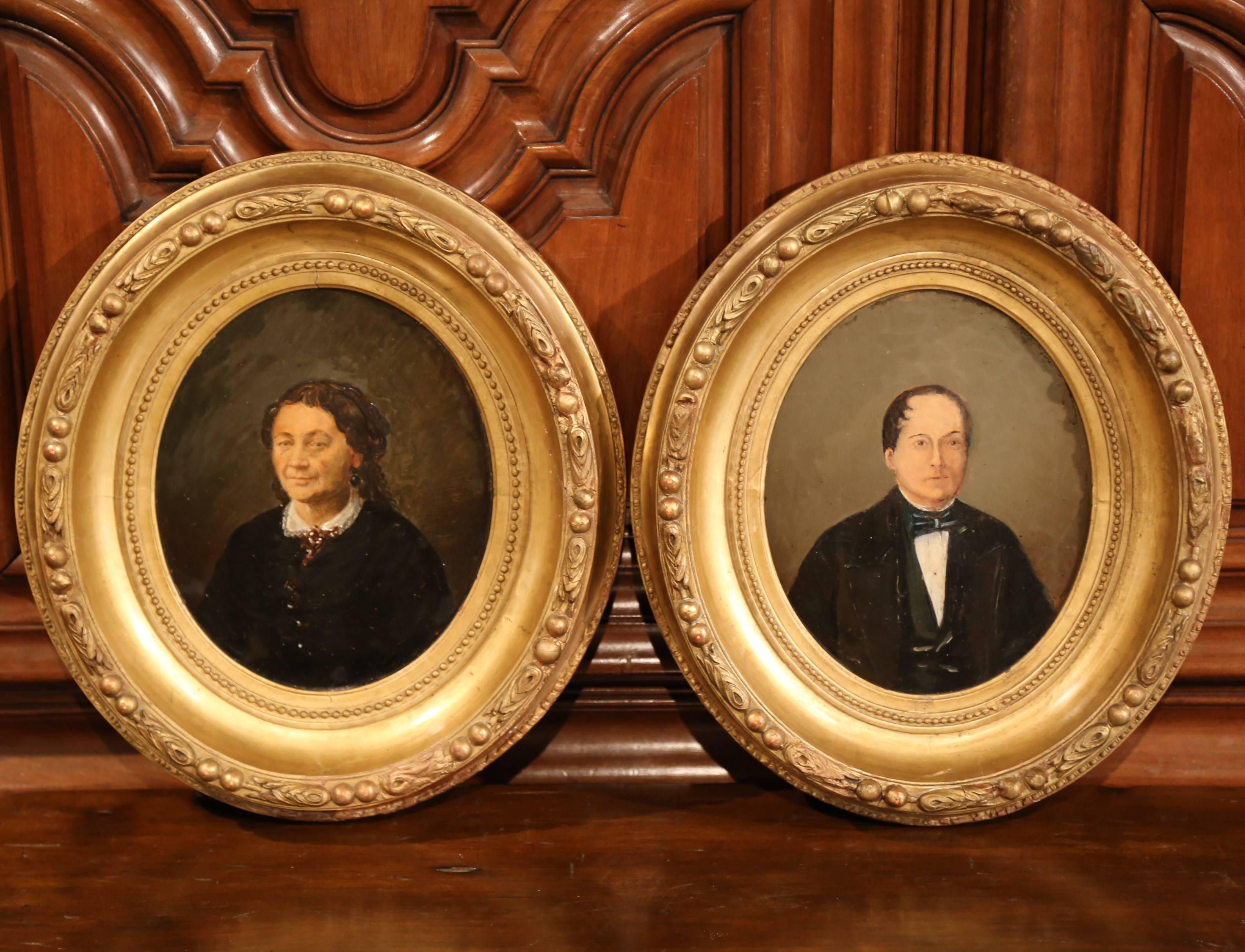 Unknown Portrait Painting - Pair of 19th Century French Oil Portraits in Carved Oval Gilt Wood Frames
