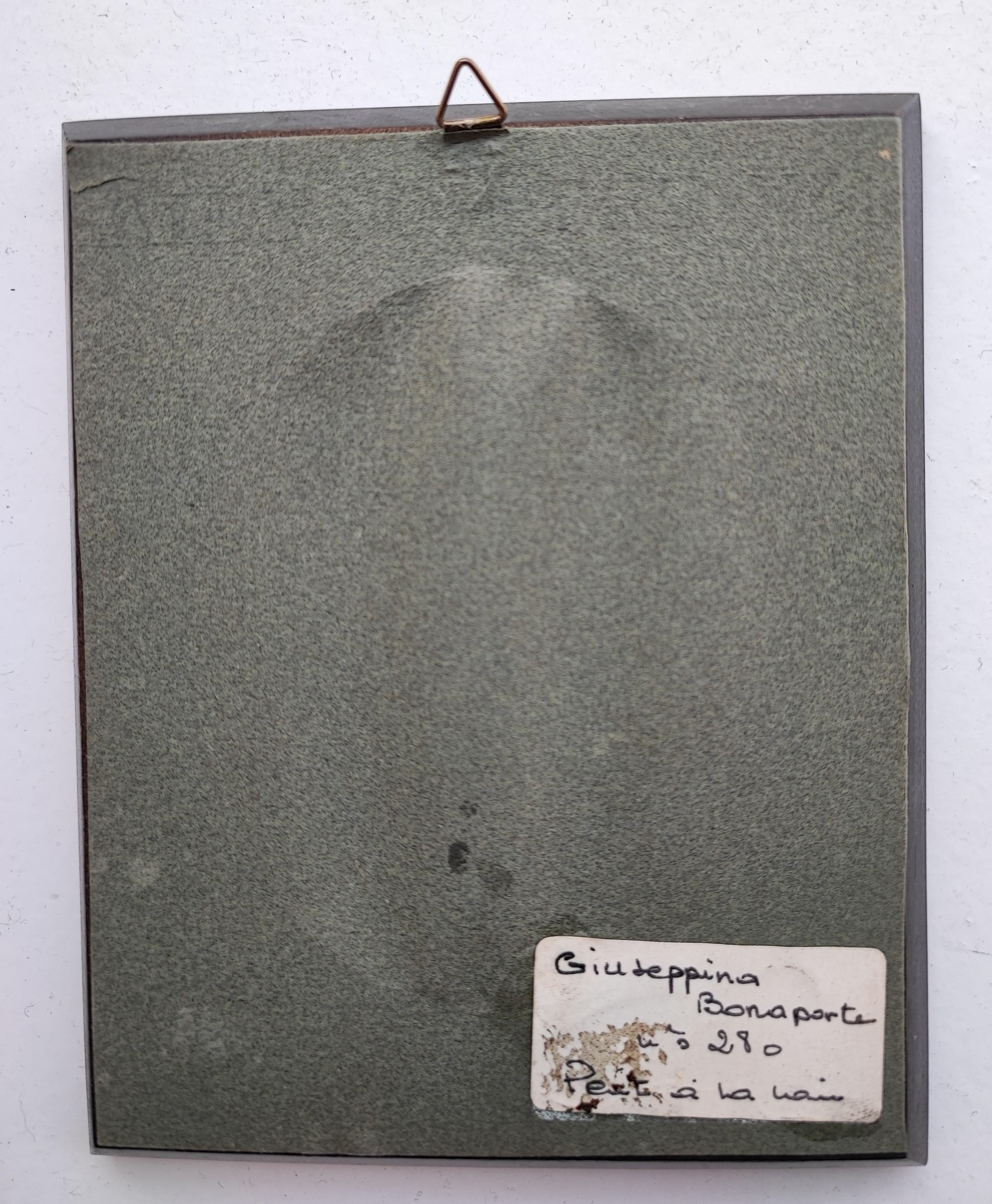 Lavora su cartone
Telaio in legno nero con vetro
16,4 x 13,2 x 2 cm