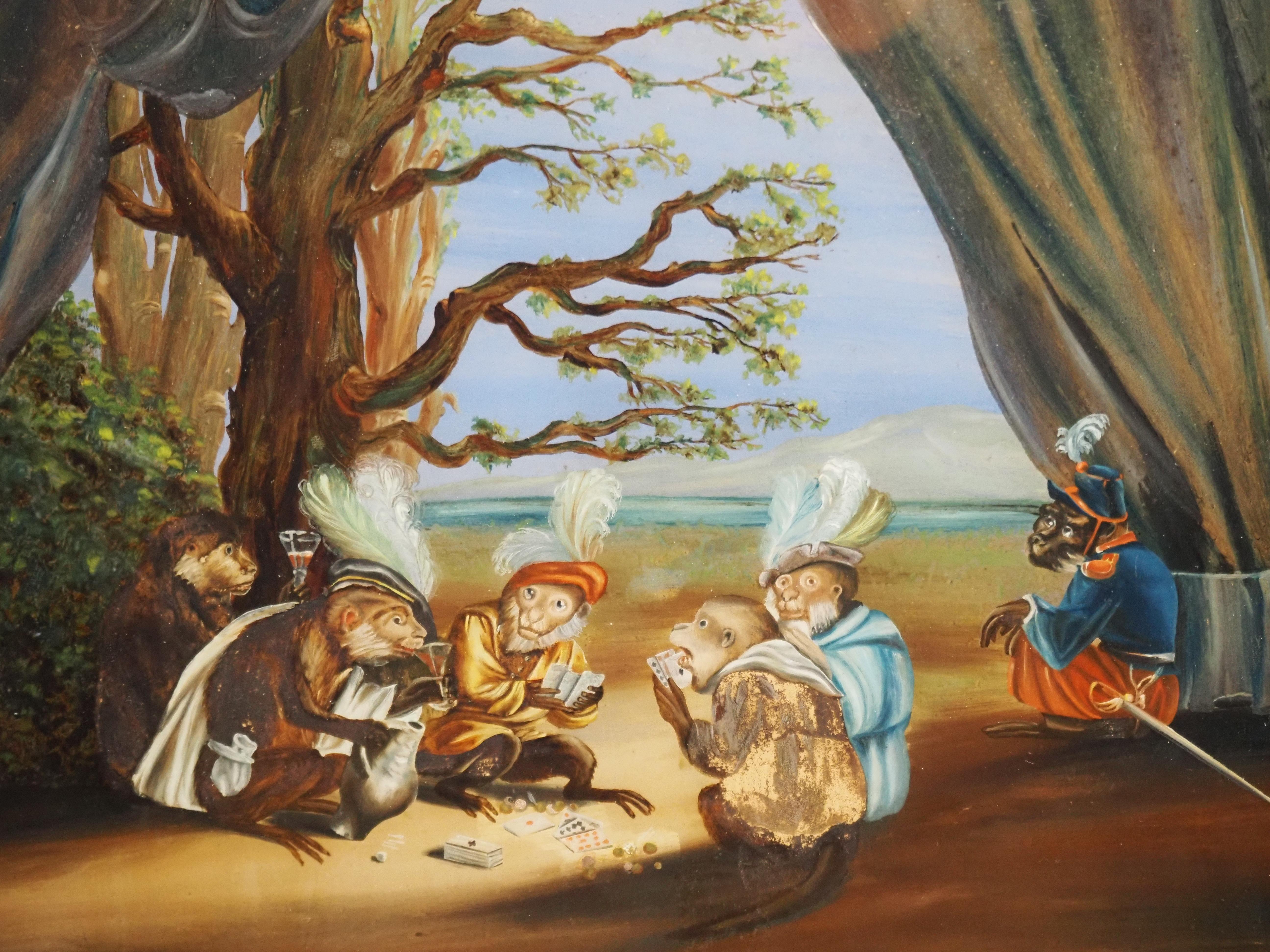 Raro dipinto su vetro inverso, verre eglomise, hinterglassmalerei, 
raffiguranti scimmie che giocano a carte e bevono, le cosiddette Calle. 
Alla maniera di David Teniers.
Continentale, XIX secolo, forse precedente.
In condizioni abbastanza buone,