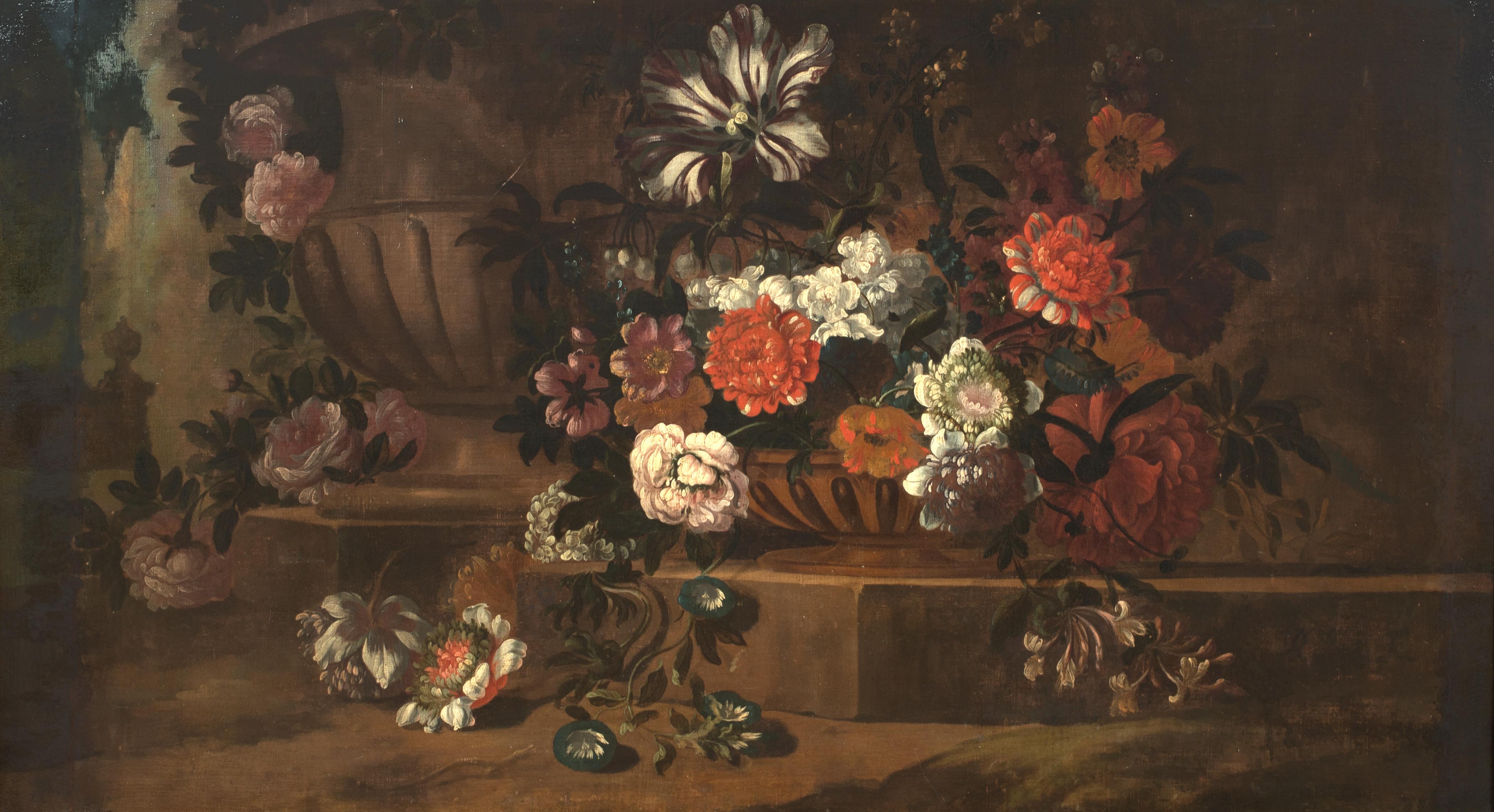 Stillleben mit Blumen in einer klassischen Urne, 18. Jahrhundert  – Painting von Unknown