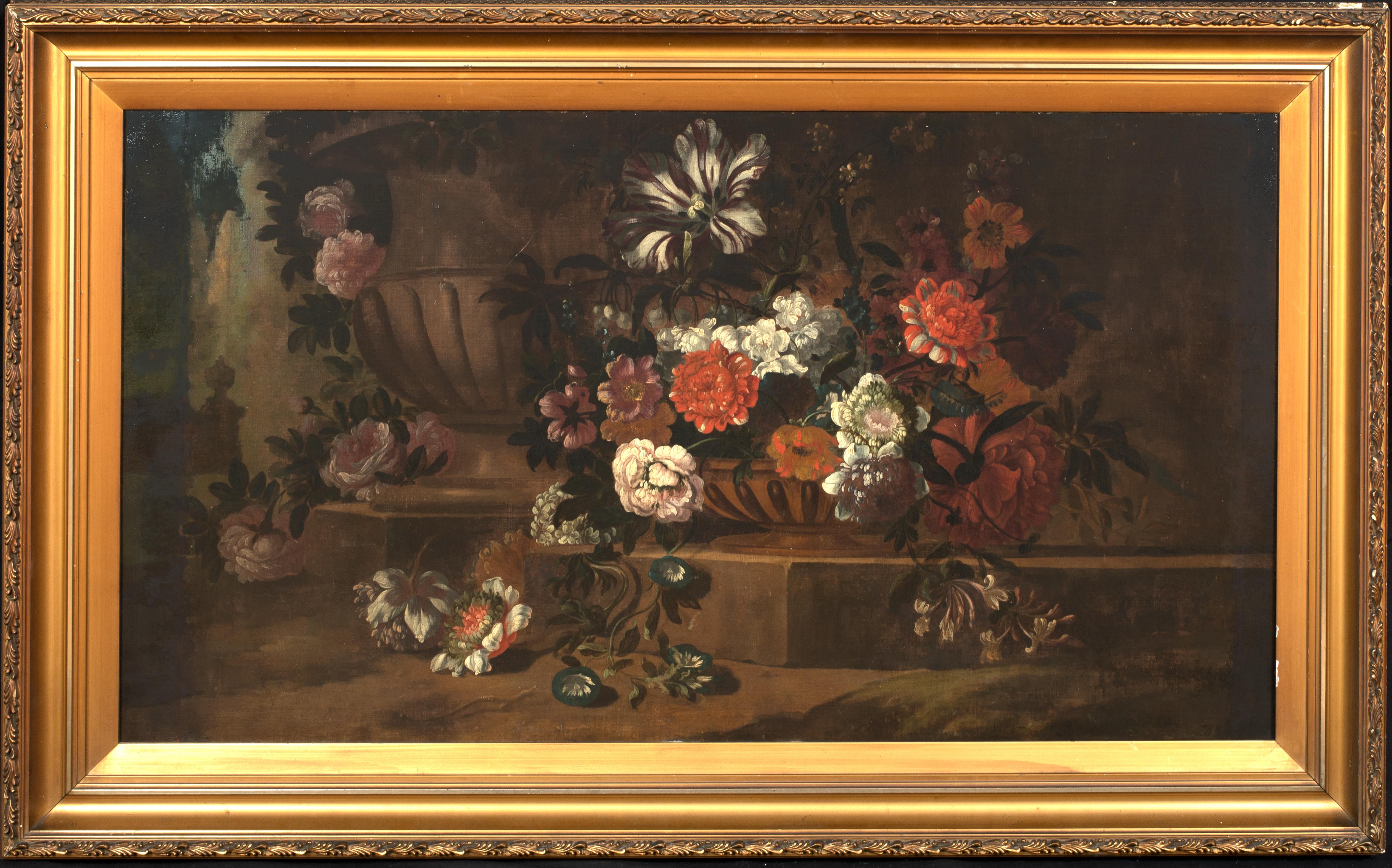 Unknown Still-Life Painting – Stillleben mit Blumen in einer klassischen Urne, 18. Jahrhundert 