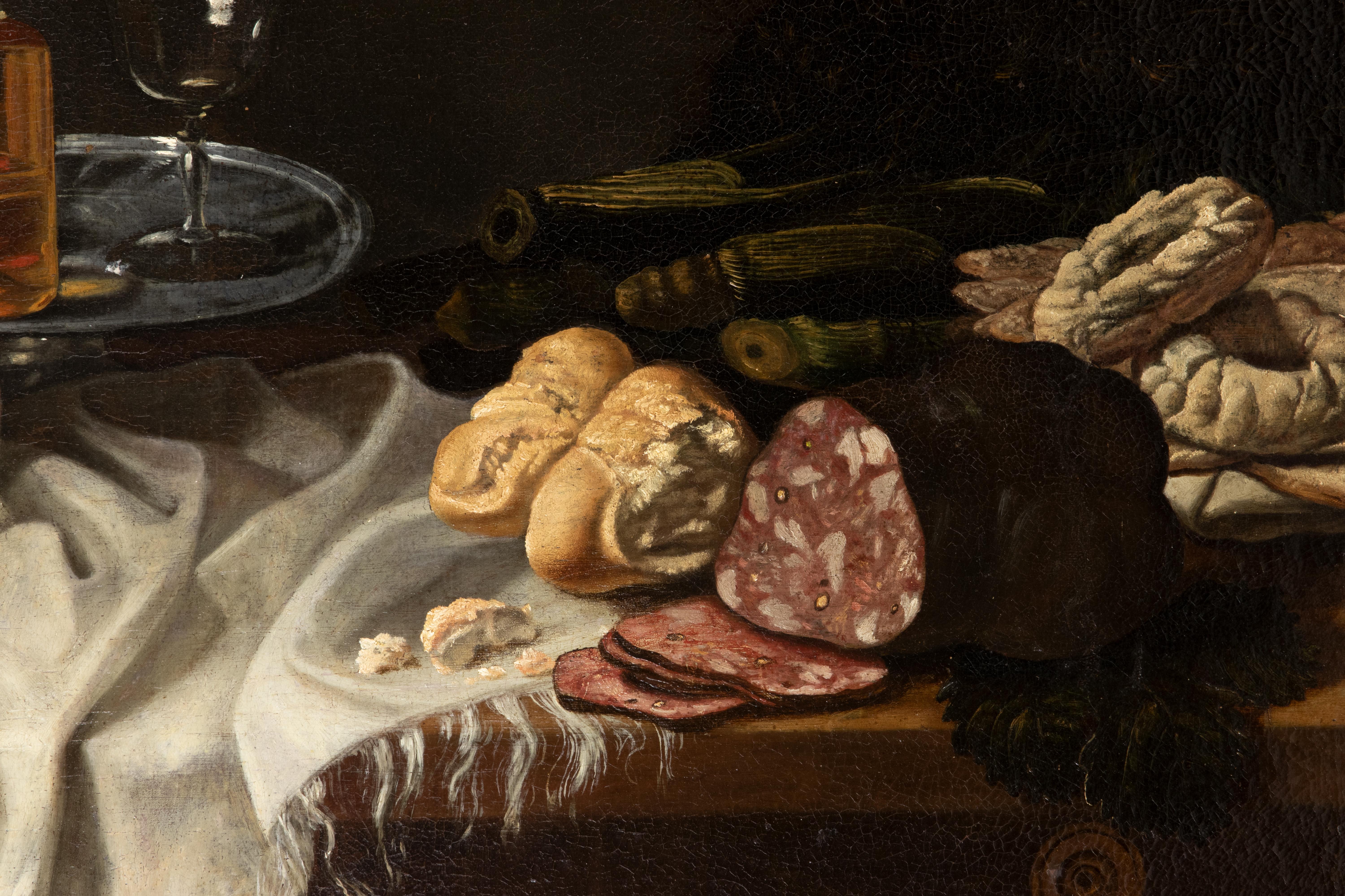 Natura morta con salame, pane, biscotti e bottiglie di vetro - pittura ad olio - XVII secolo - Painting Barocco di Unknown