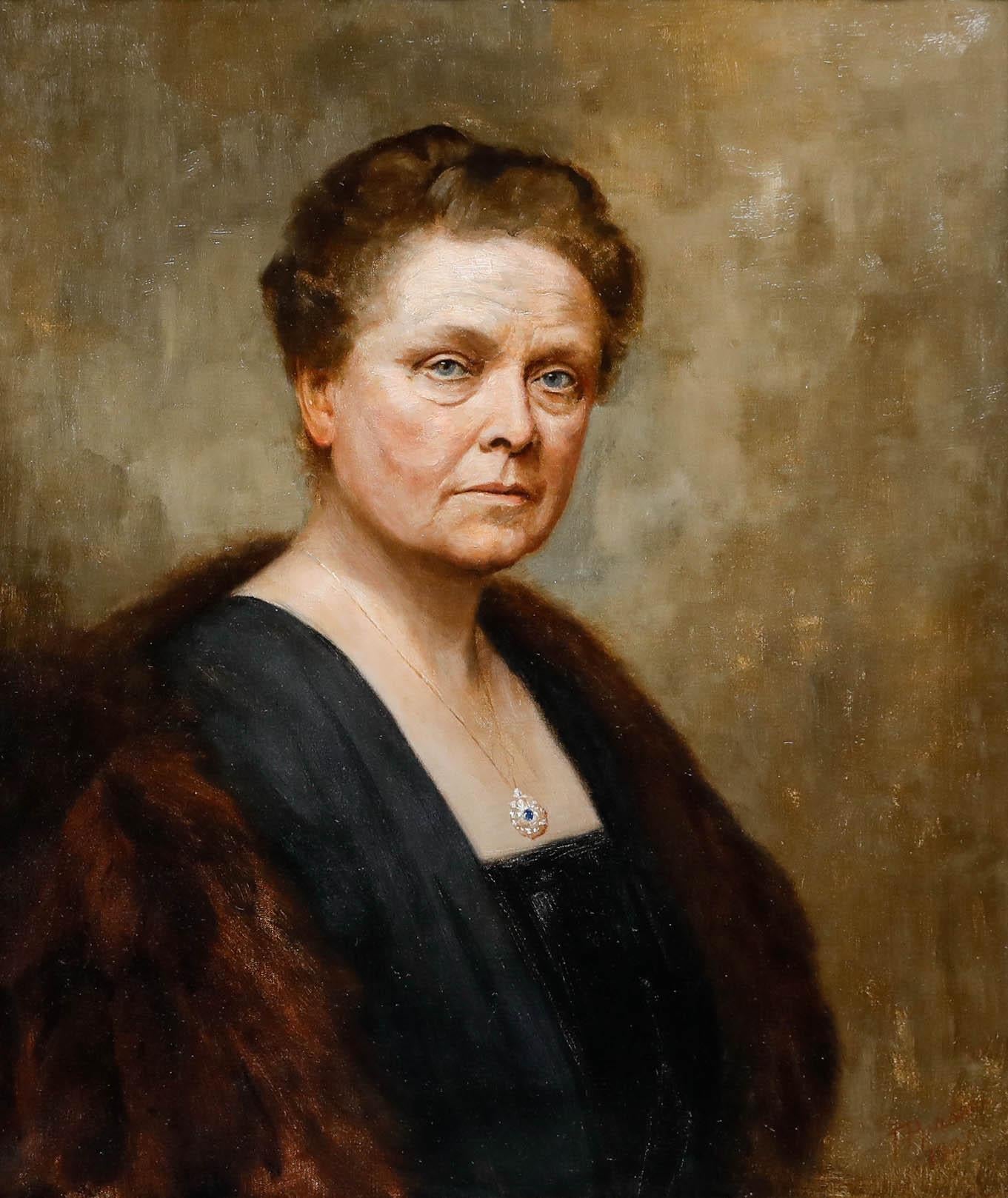 T. Pursey - Framed 1927 Oil, Portrait of Violet Hall - Painting by Unknown