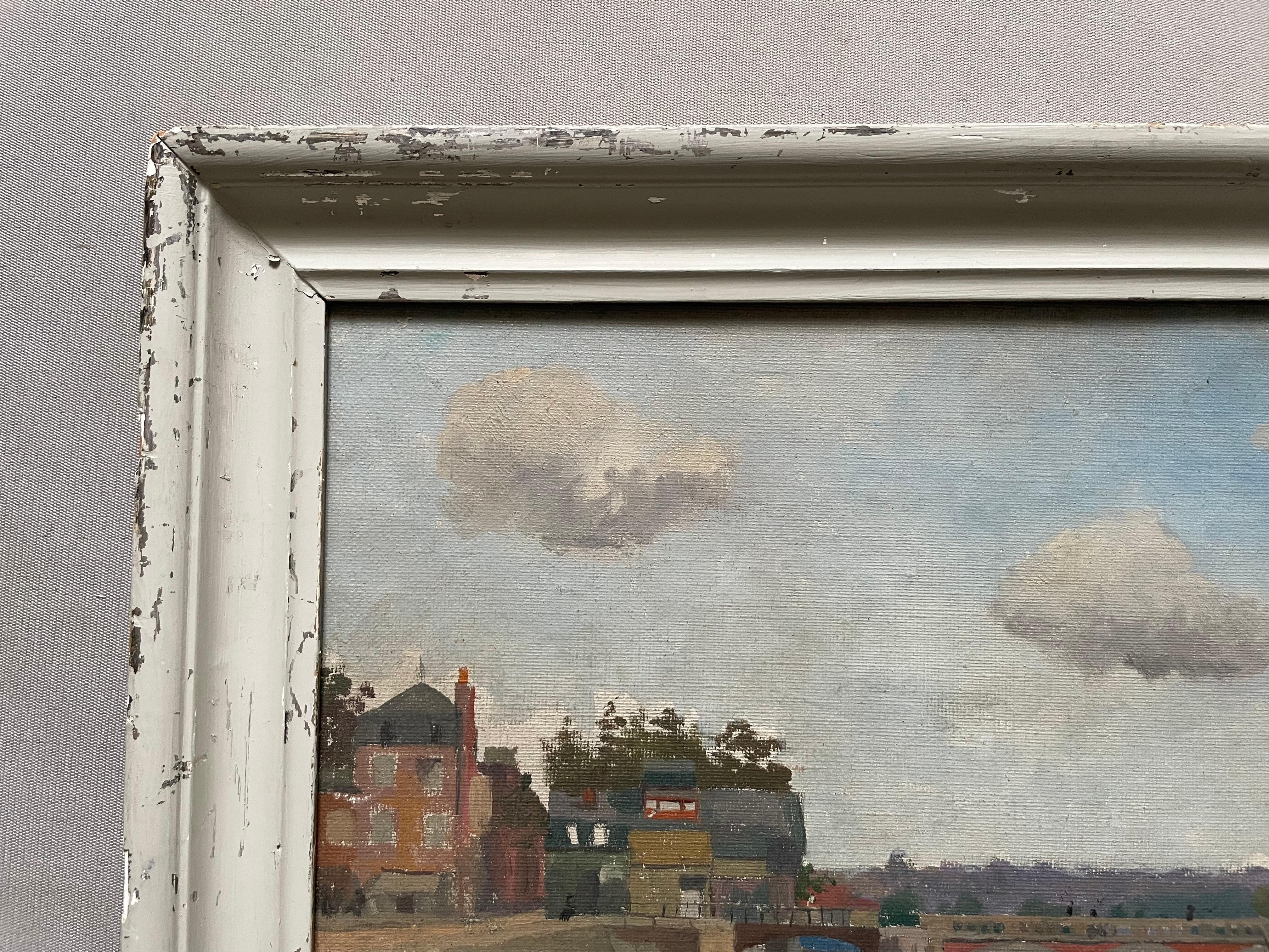 Le pont reliant Trouville à Deauville, huile sur toile - Gris Landscape Painting par Unknown