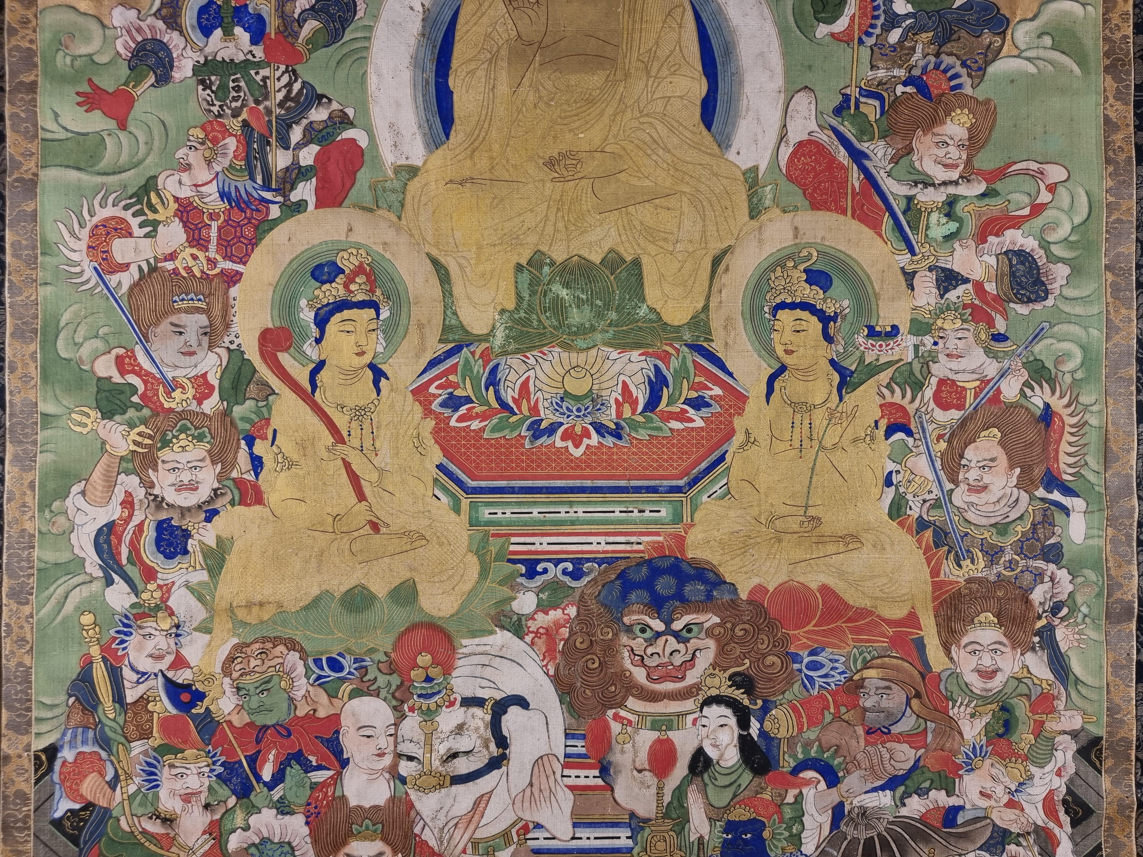 Thangka tibetano raffigurante un buddha d'oro - Figurative Painting Nero di Unknown