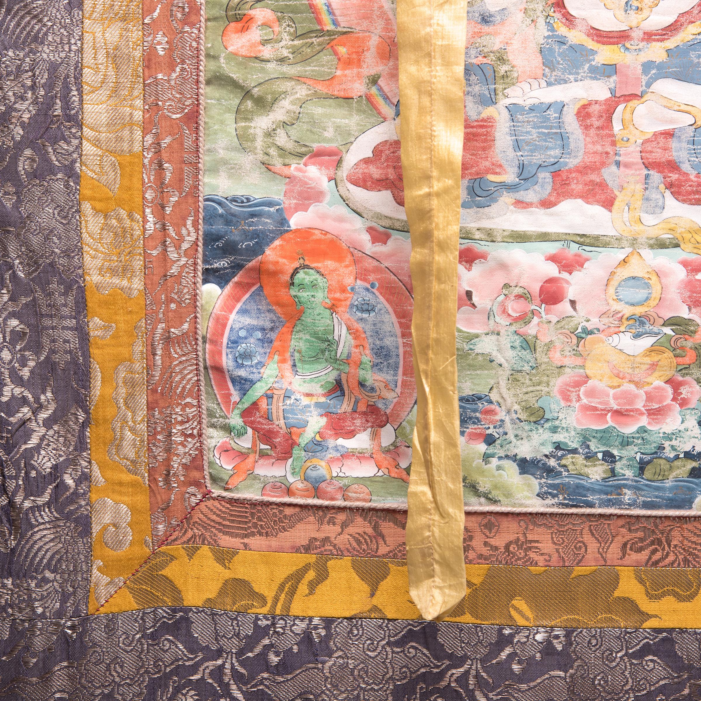 Thangka tibetano di Chenresi, guazzo su lino in vendita 3