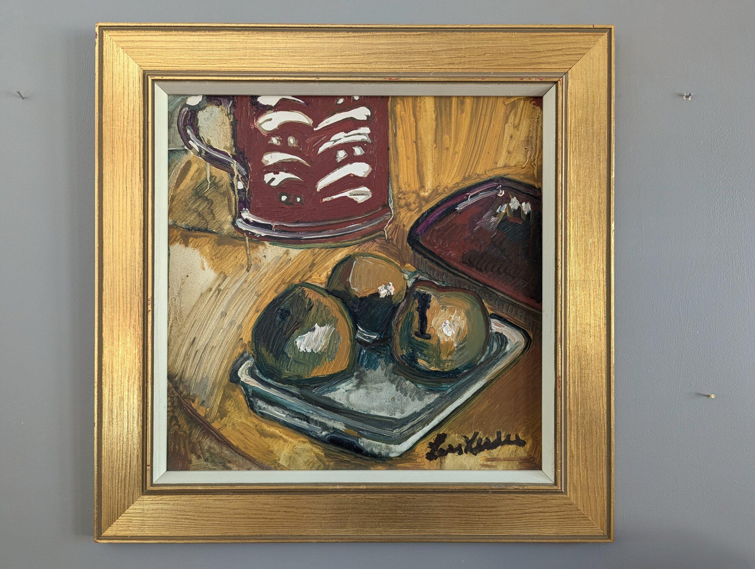 Vintage Mid-Century Modernity Swedish Still Life Oil Painting - Fruit & Red Mug - Marron Still-Life Painting par Unknown